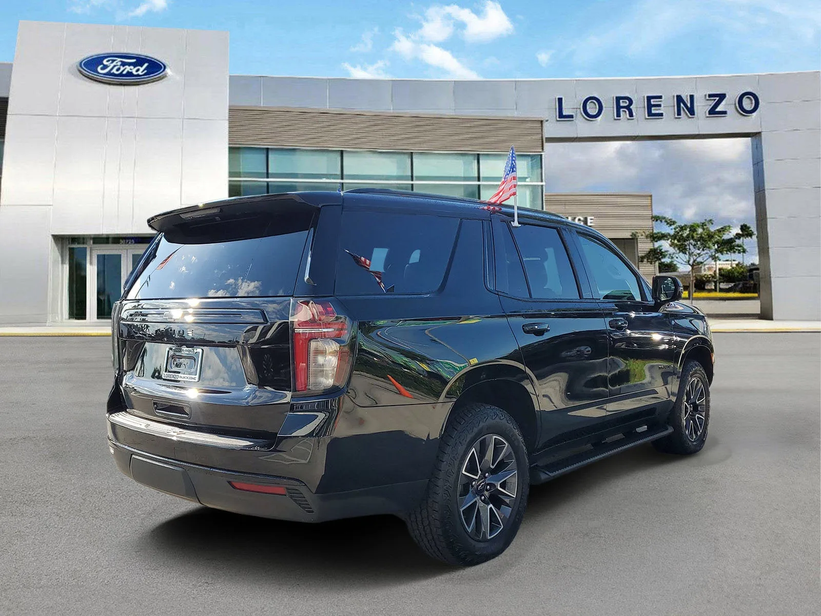 2023 Chevrolet Tahoe Z71 photo 5