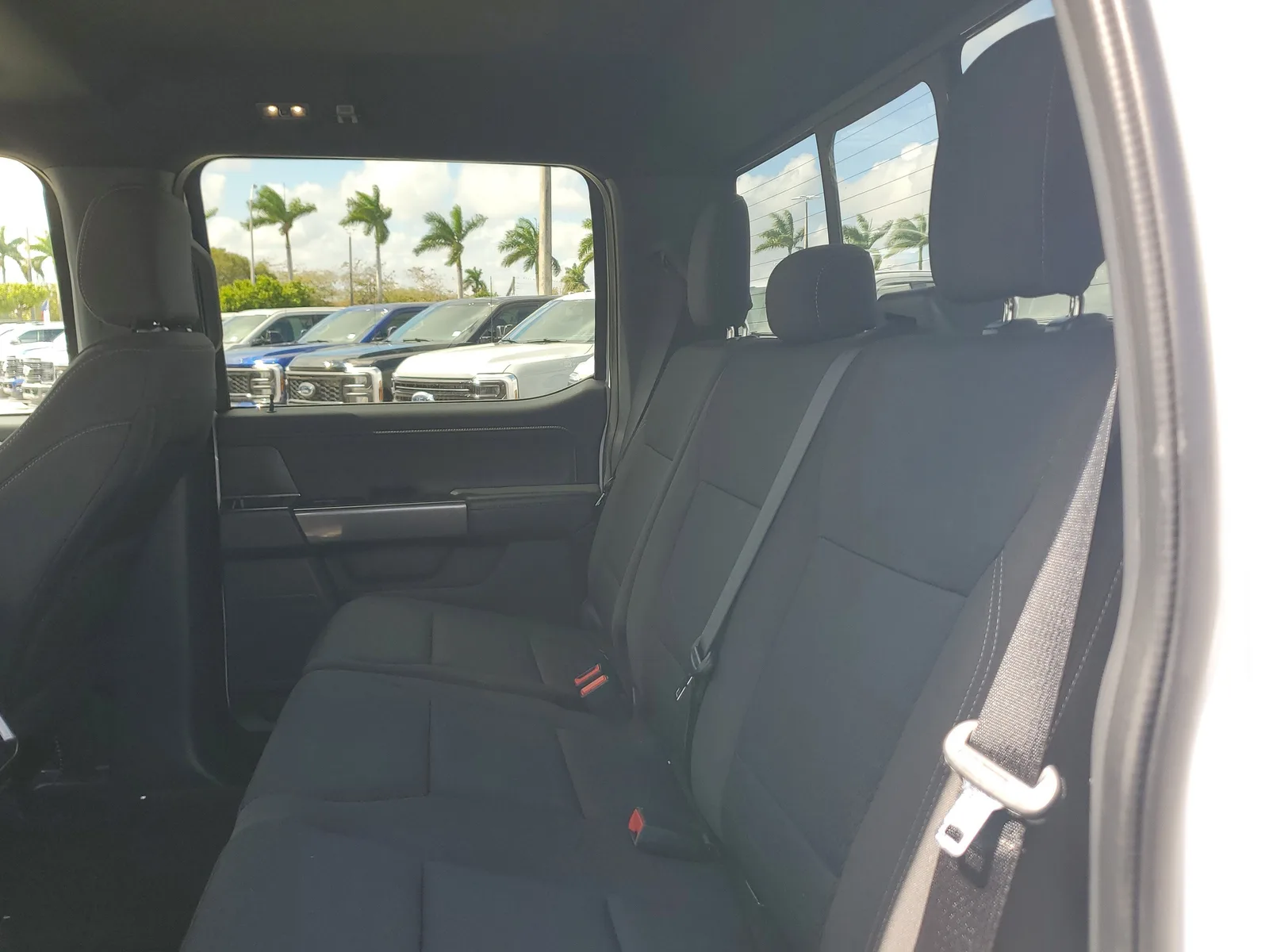 2023 Ford F-150 XLT 4WD photo 13