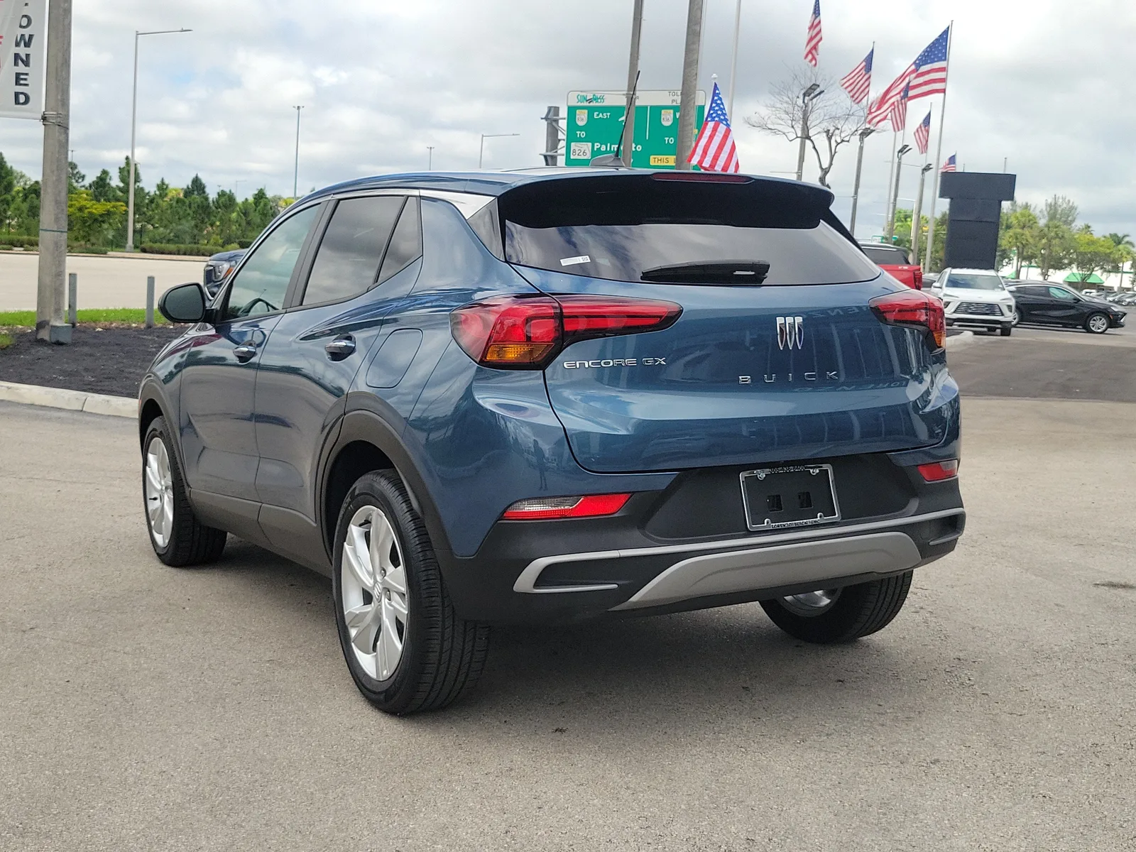 2024 Buick Encore GX Preferred photo 7