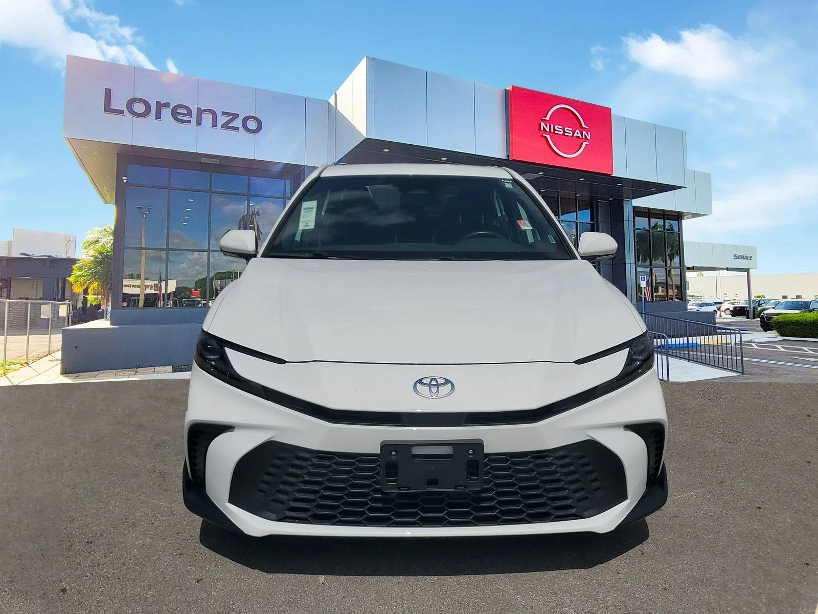 2025 Toyota Camry SE photo 2