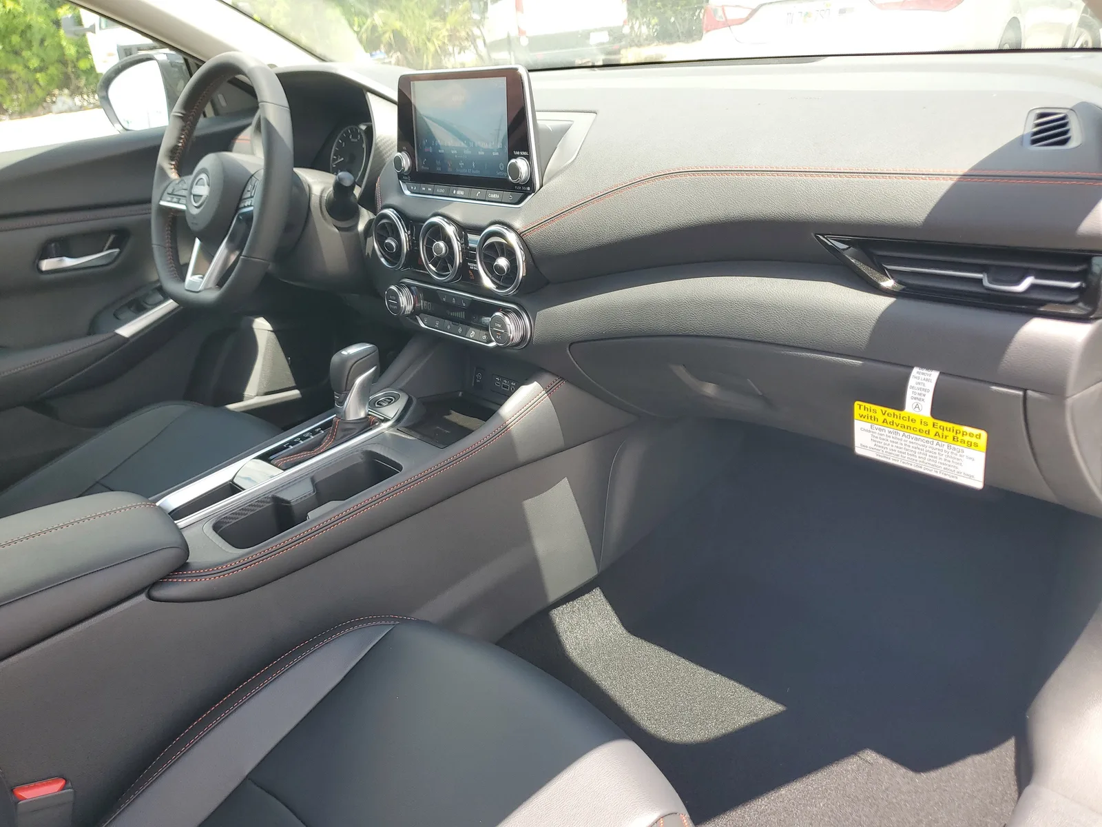 2025 Nissan Sentra SR photo 11