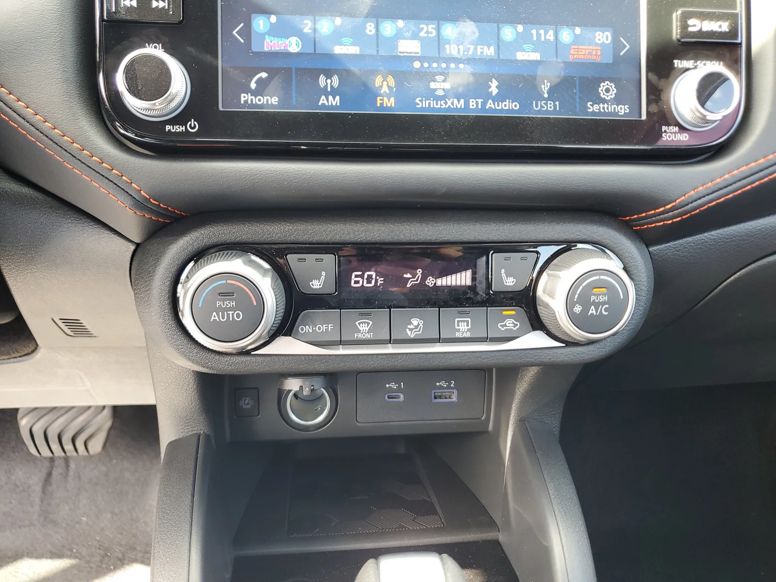 2025 Nissan Versa SR photo 19