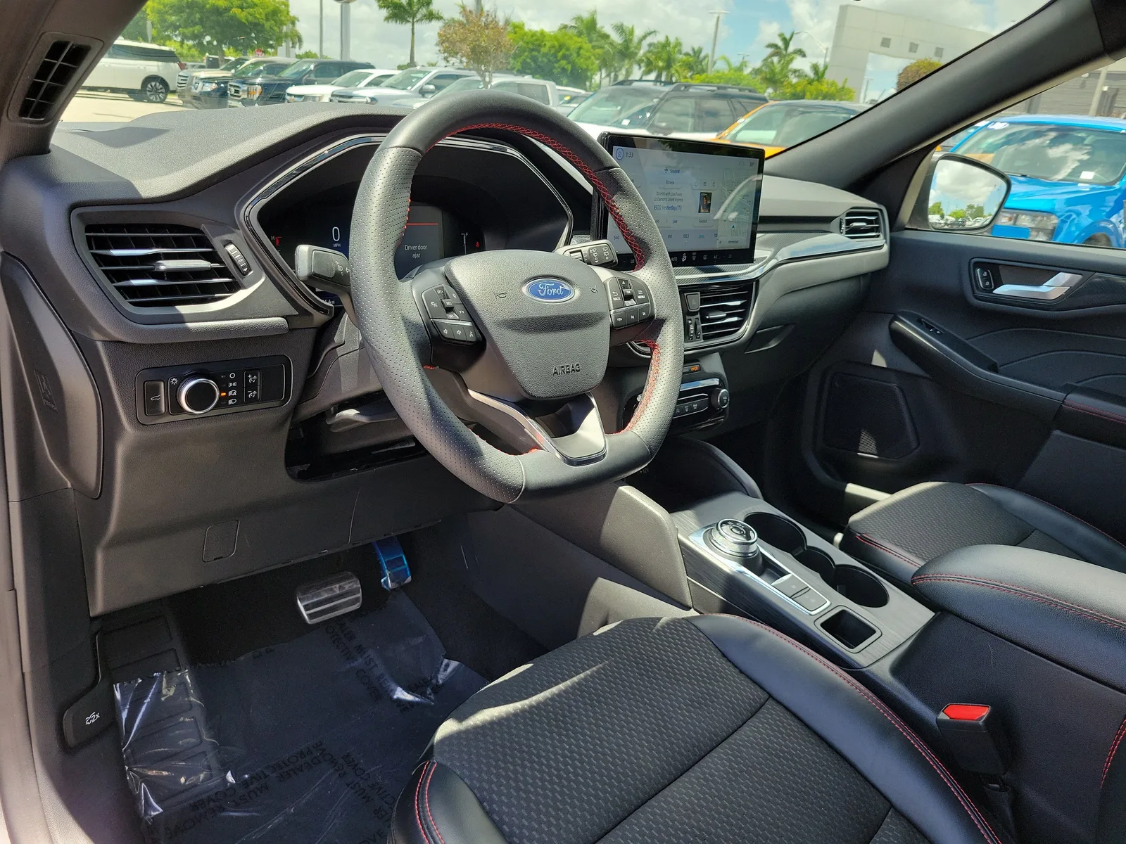 2024 Ford Escape ST-Line photo 9