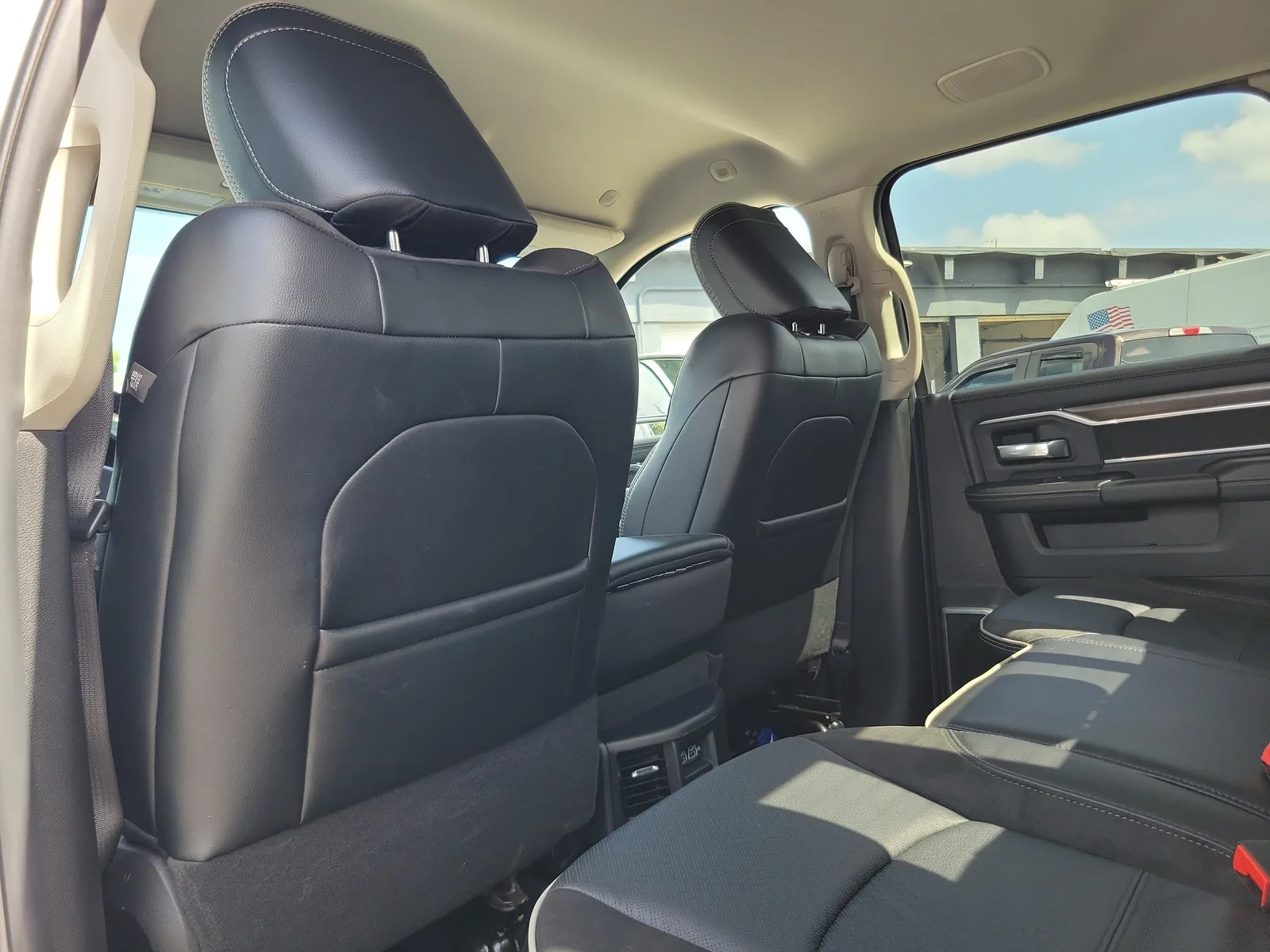 2024 RAM 2500 Laramie 4WD Diesel photo 16