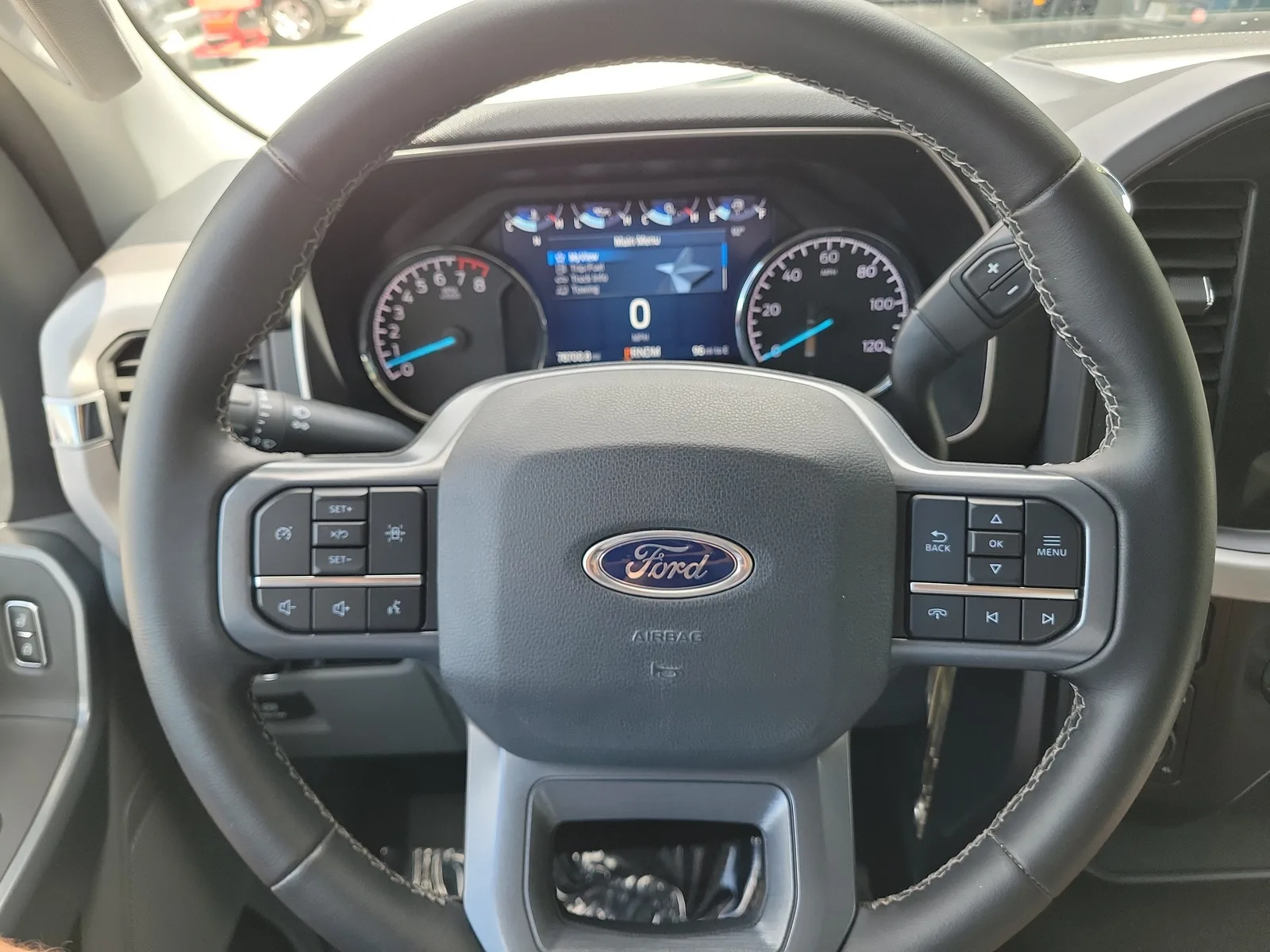 2023 Ford F-150 XLT 4WD photo 15