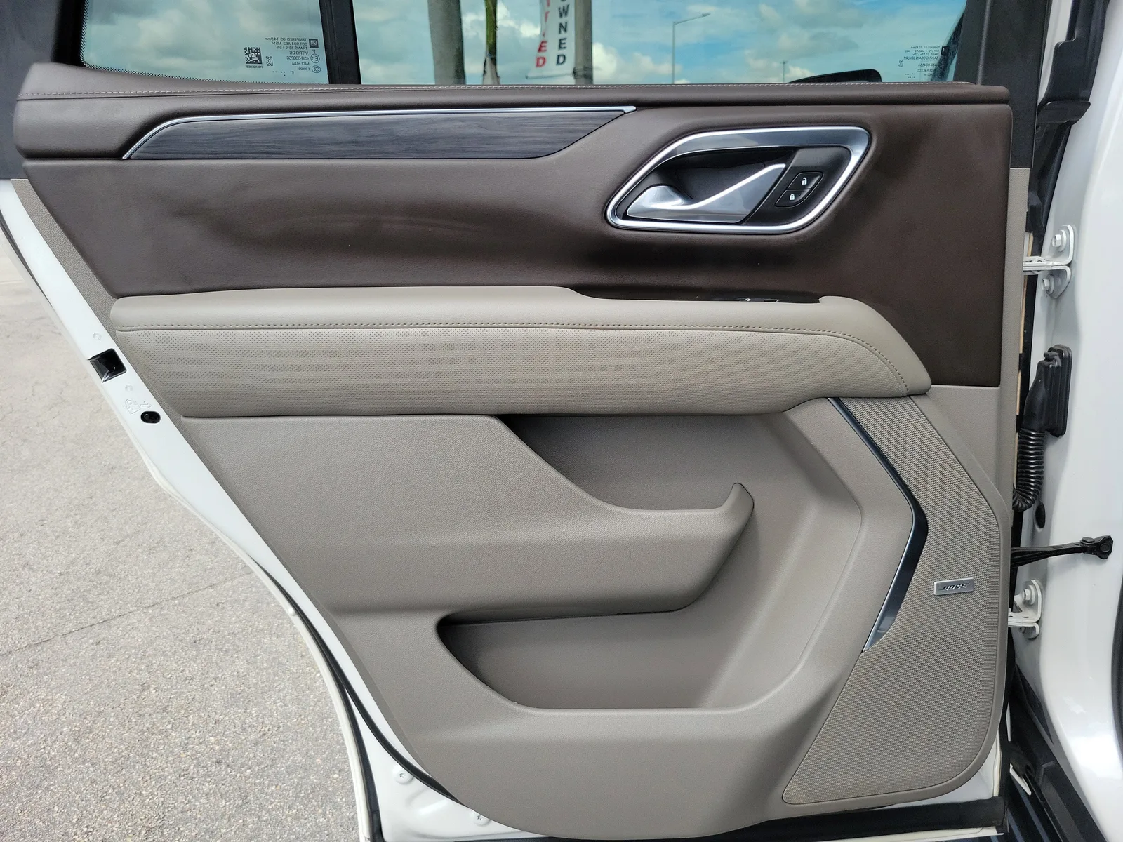 2022 GMC Yukon SLT photo 25