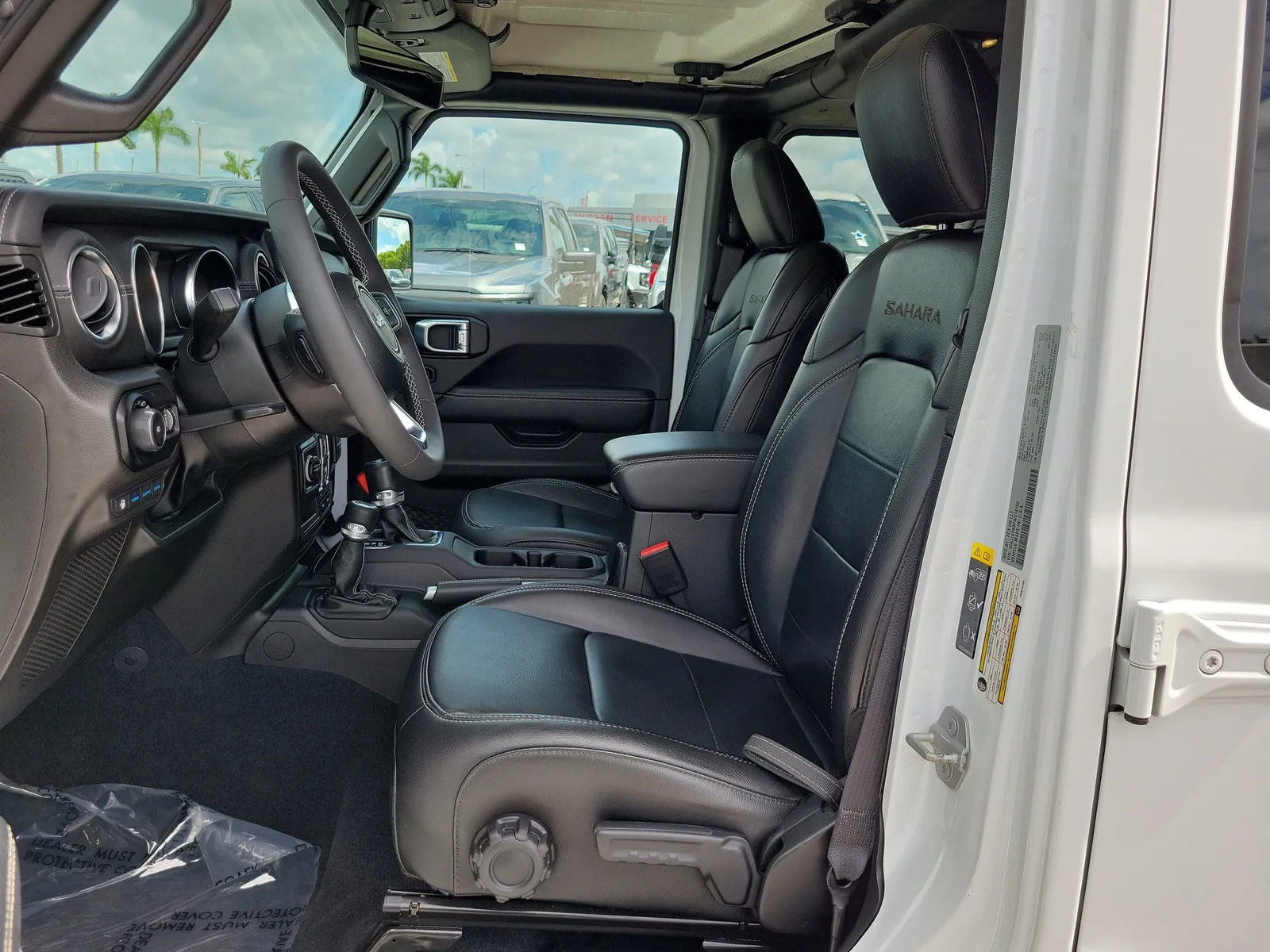 2023 Jeep Wrangler 4xe Sahara 4WD photo 11