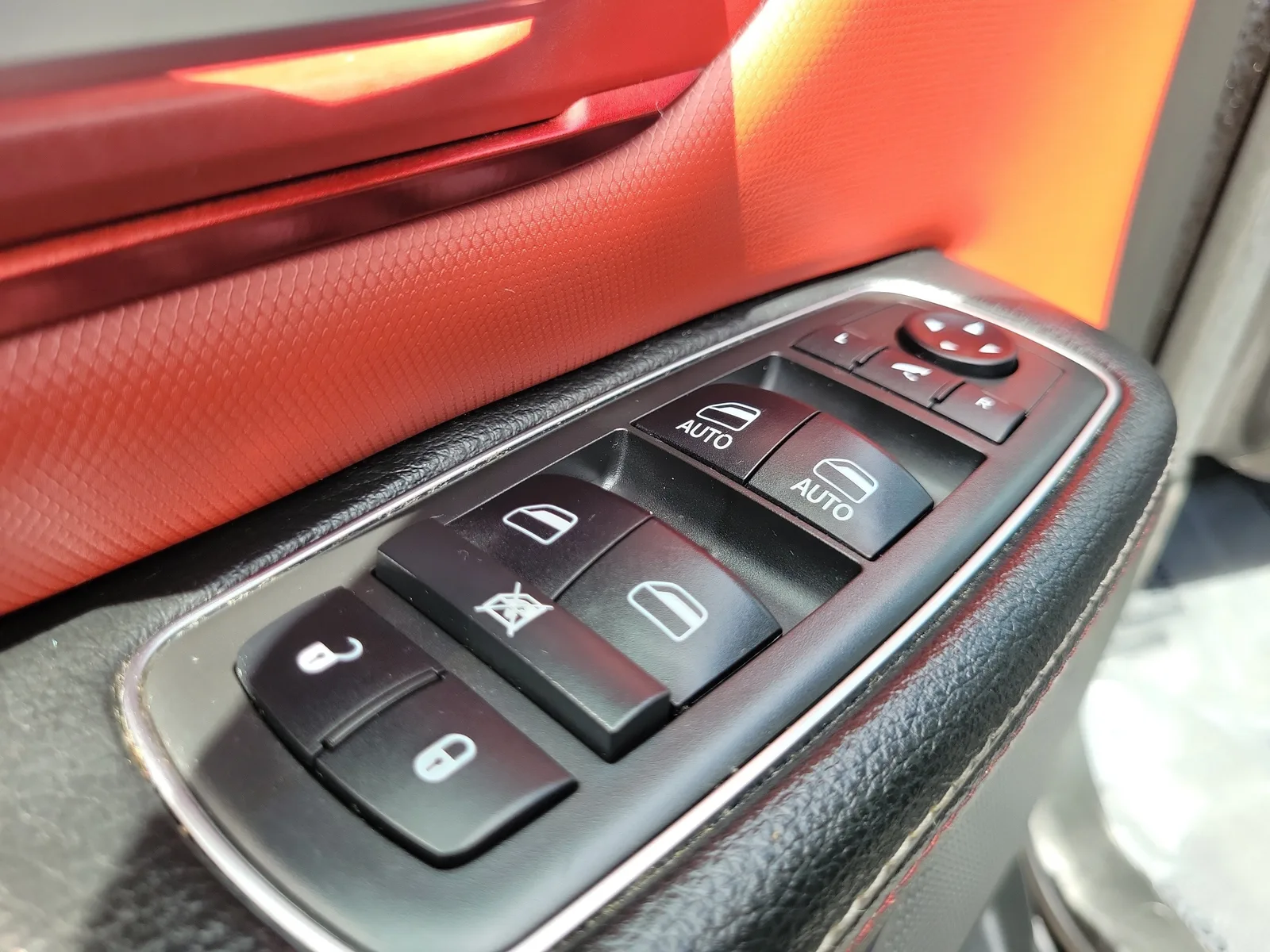2019 RAM 1500 Rebel photo 27