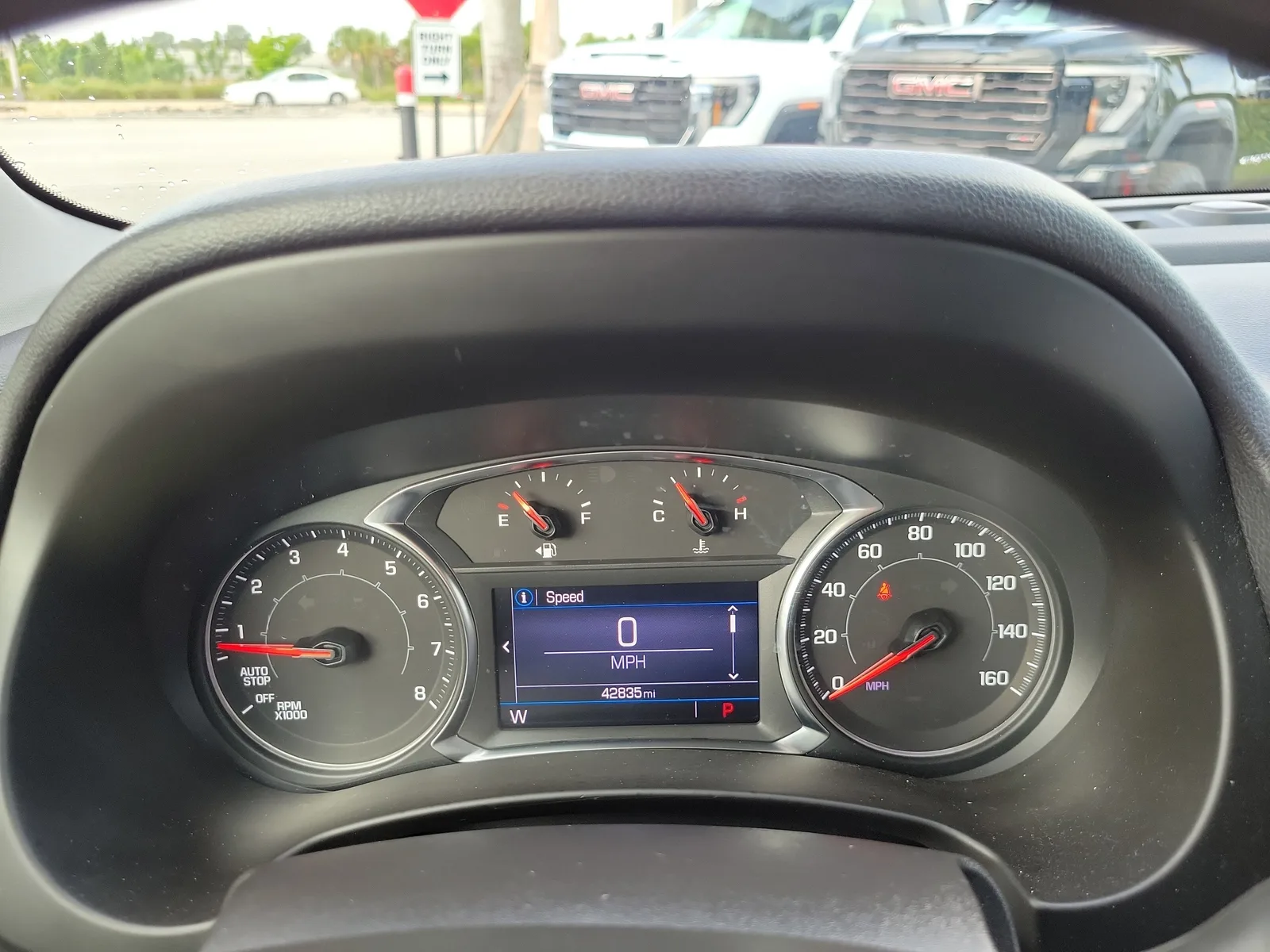 2023 GMC Terrain SLE photo 28