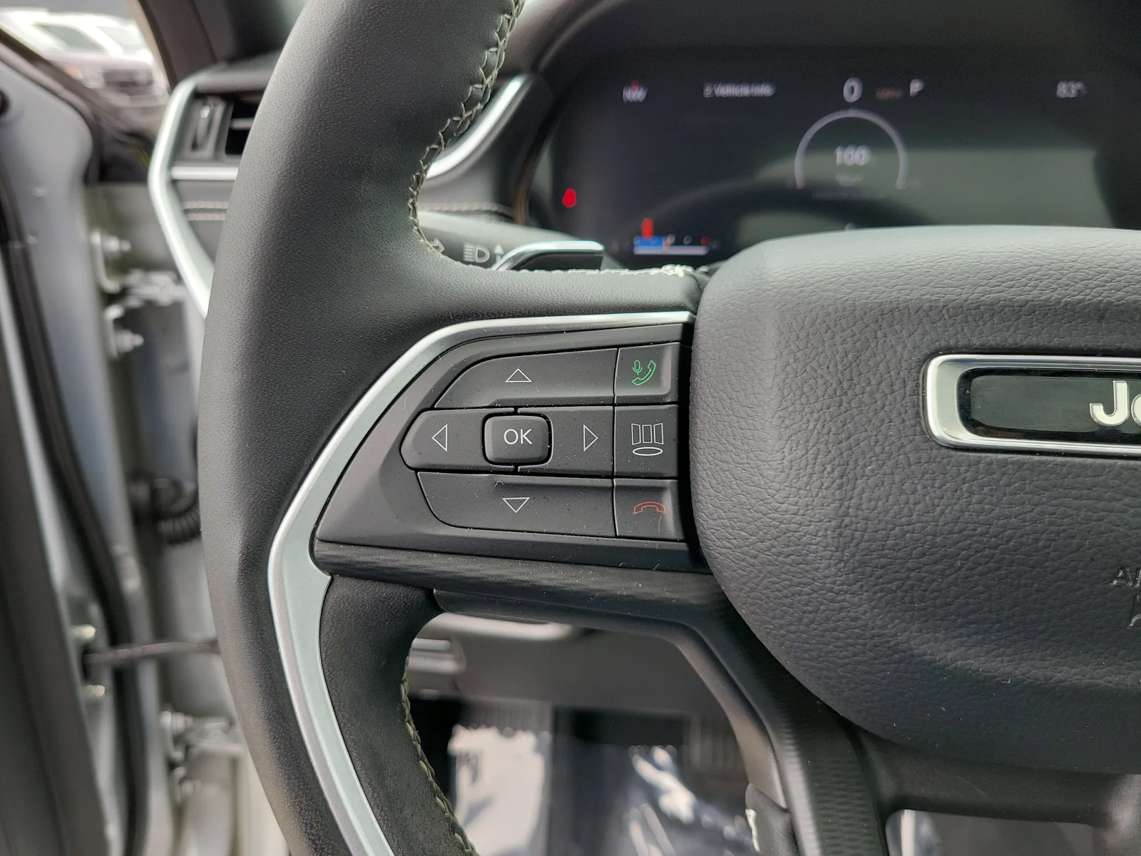 2023 Jeep Grand Cherokee Altitude X 4WD photo 22