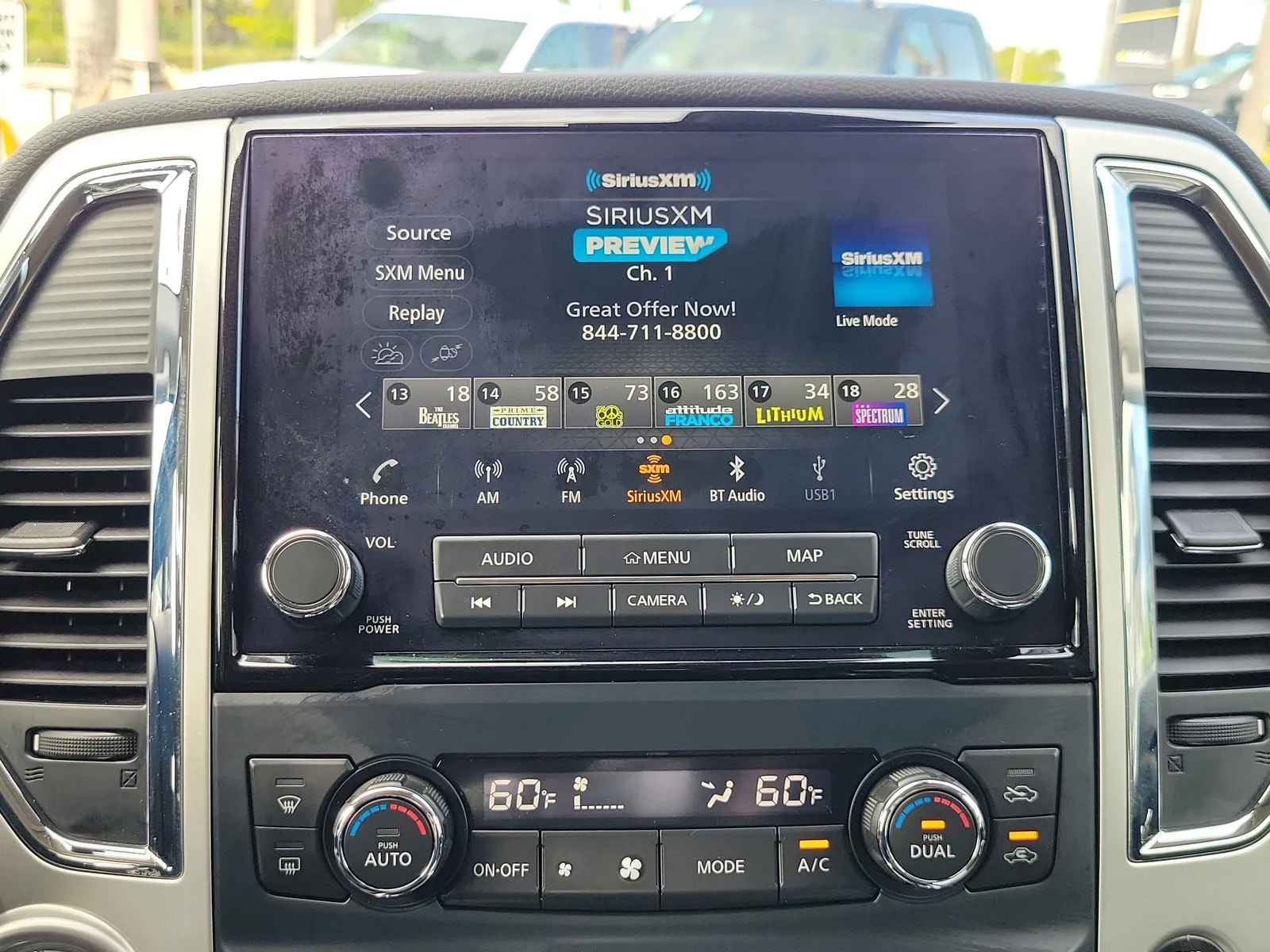 2021 Nissan Titan SV photo 21