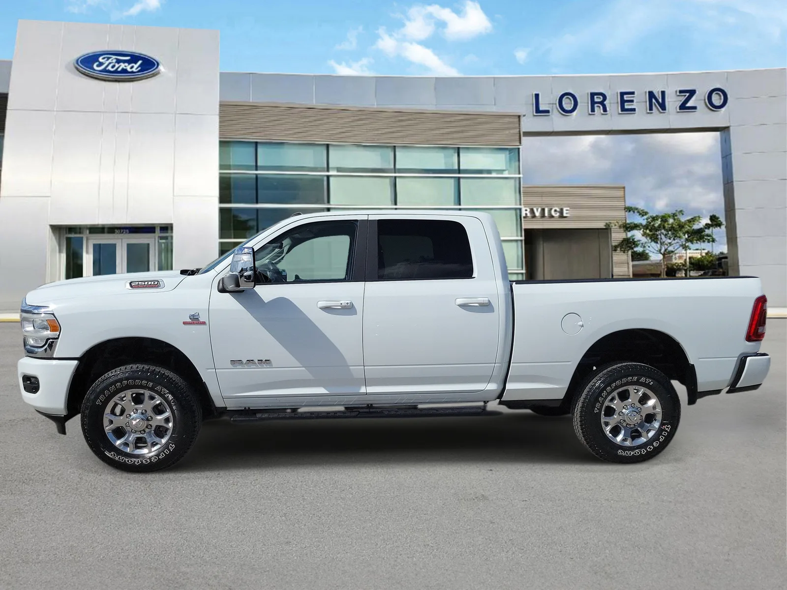 2024 RAM 2500 Laramie 4WD Diesel photo 8