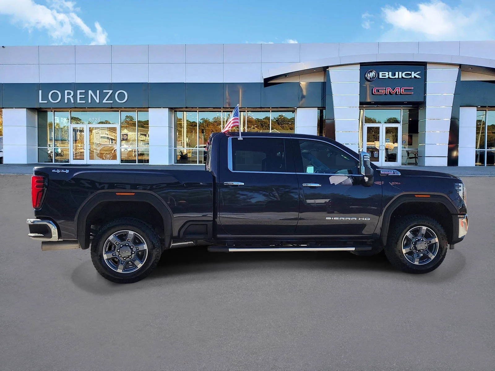 2025 GMC Sierra 2500 HD SLT photo 4