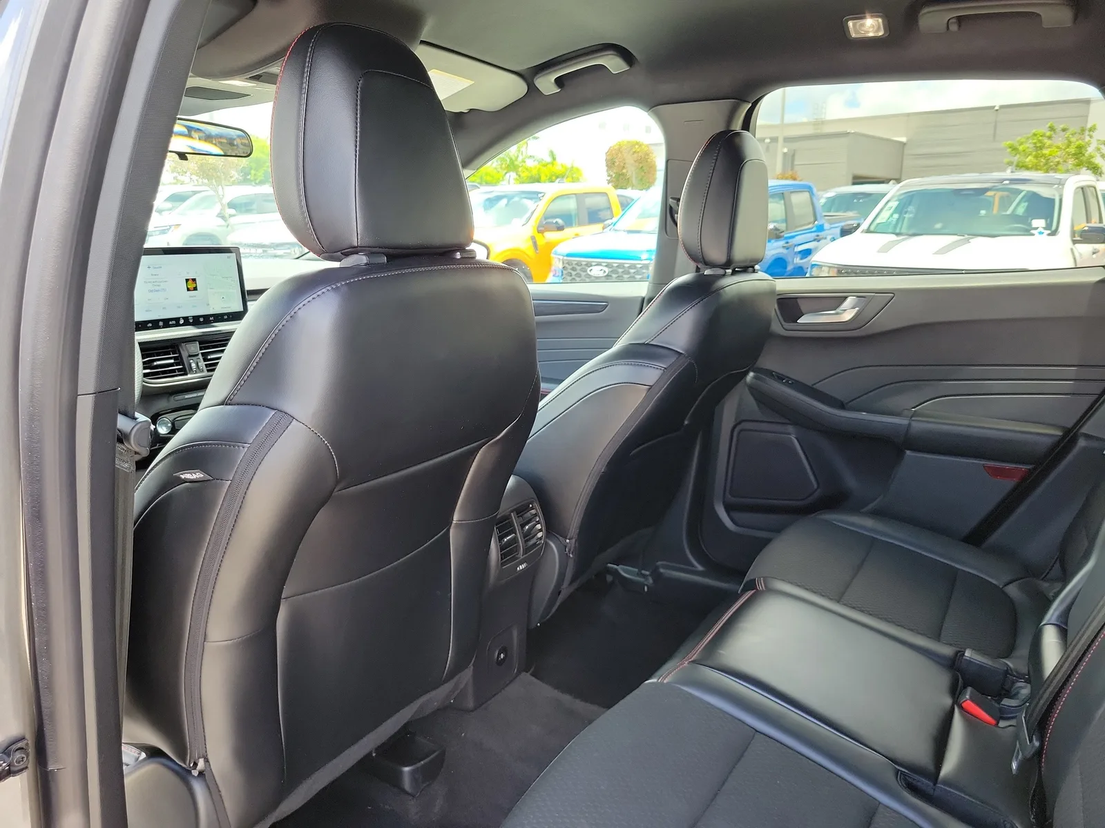 2024 Ford Escape ST-Line photo 14