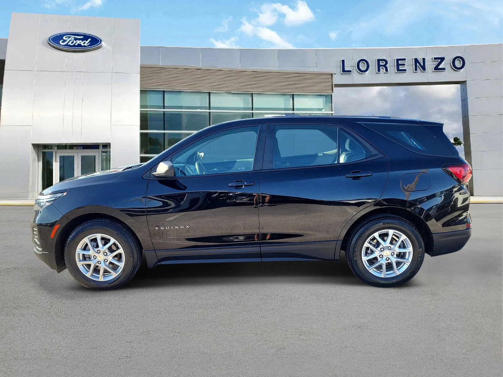 2024 Chevrolet Equinox LS photo 8
