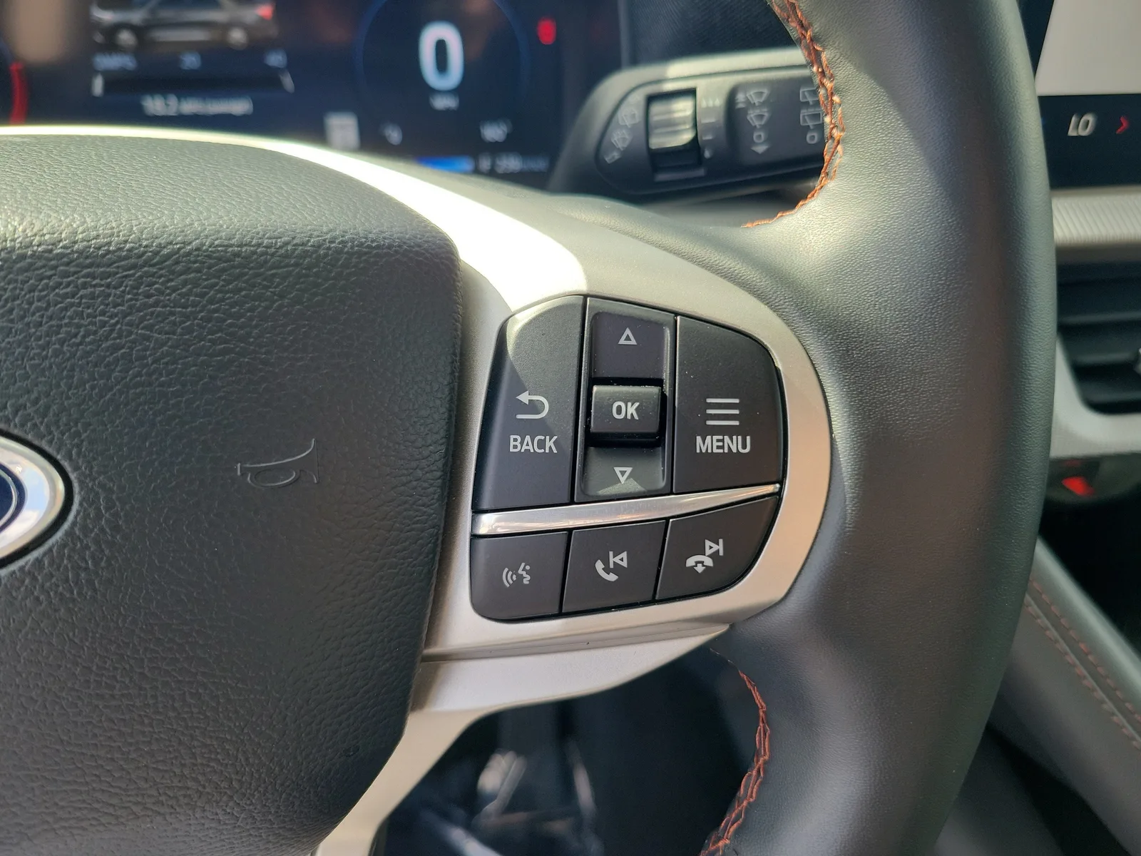 2025 Ford Explorer Active photo 24