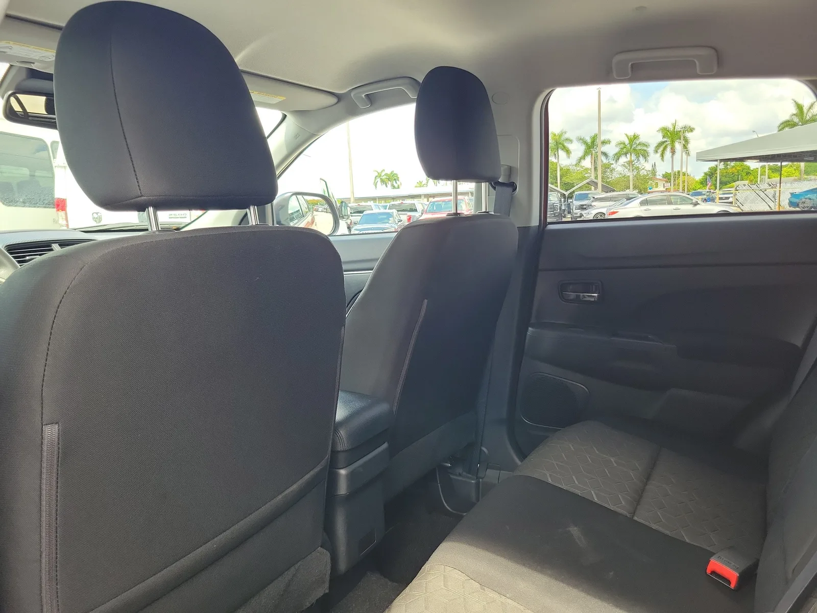 2024 Mitsubishi Outlander Sport ES 4WD photo 14