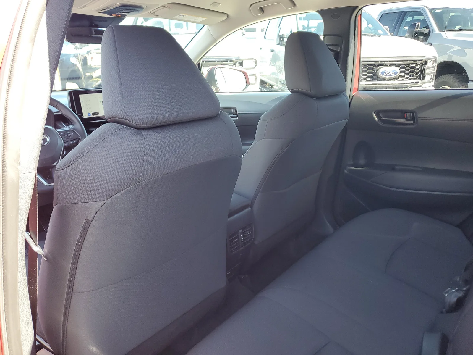2023 Toyota Corolla Cross LE photo 13