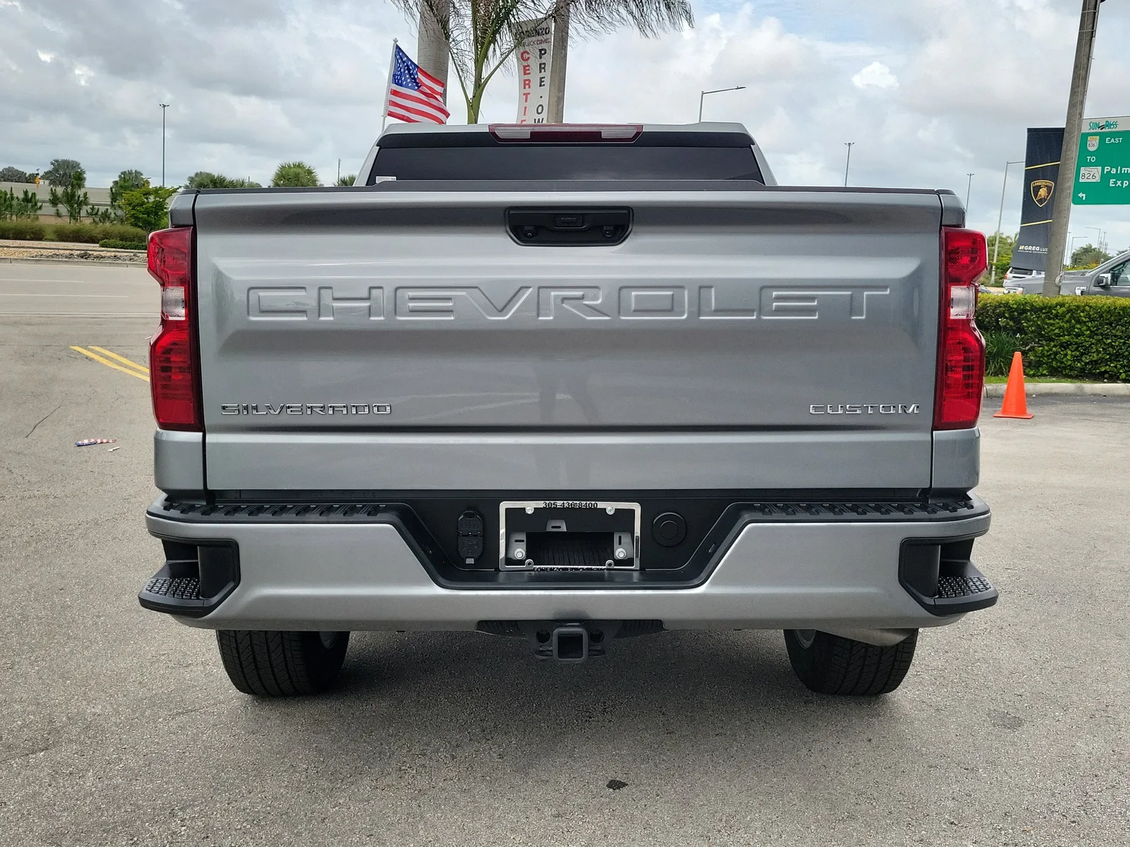 2024 Chevrolet Silverado 1500 Custom photo 6