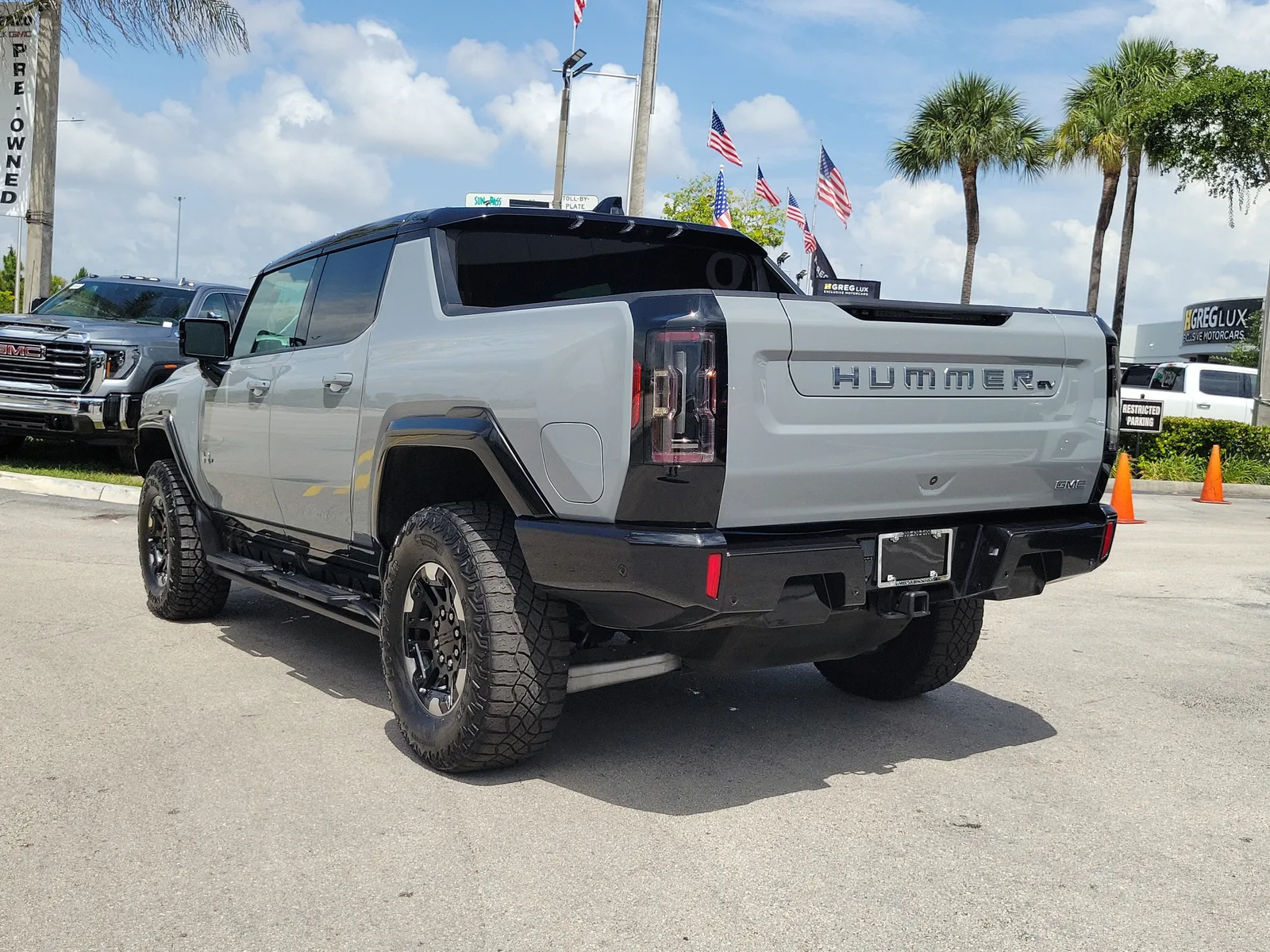 2025 GMC HUMMER EV Pickup 2X photo 7
