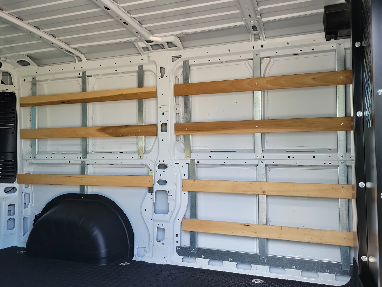 2025 RAM ProMaster Cargo Van Tradesman photo 12