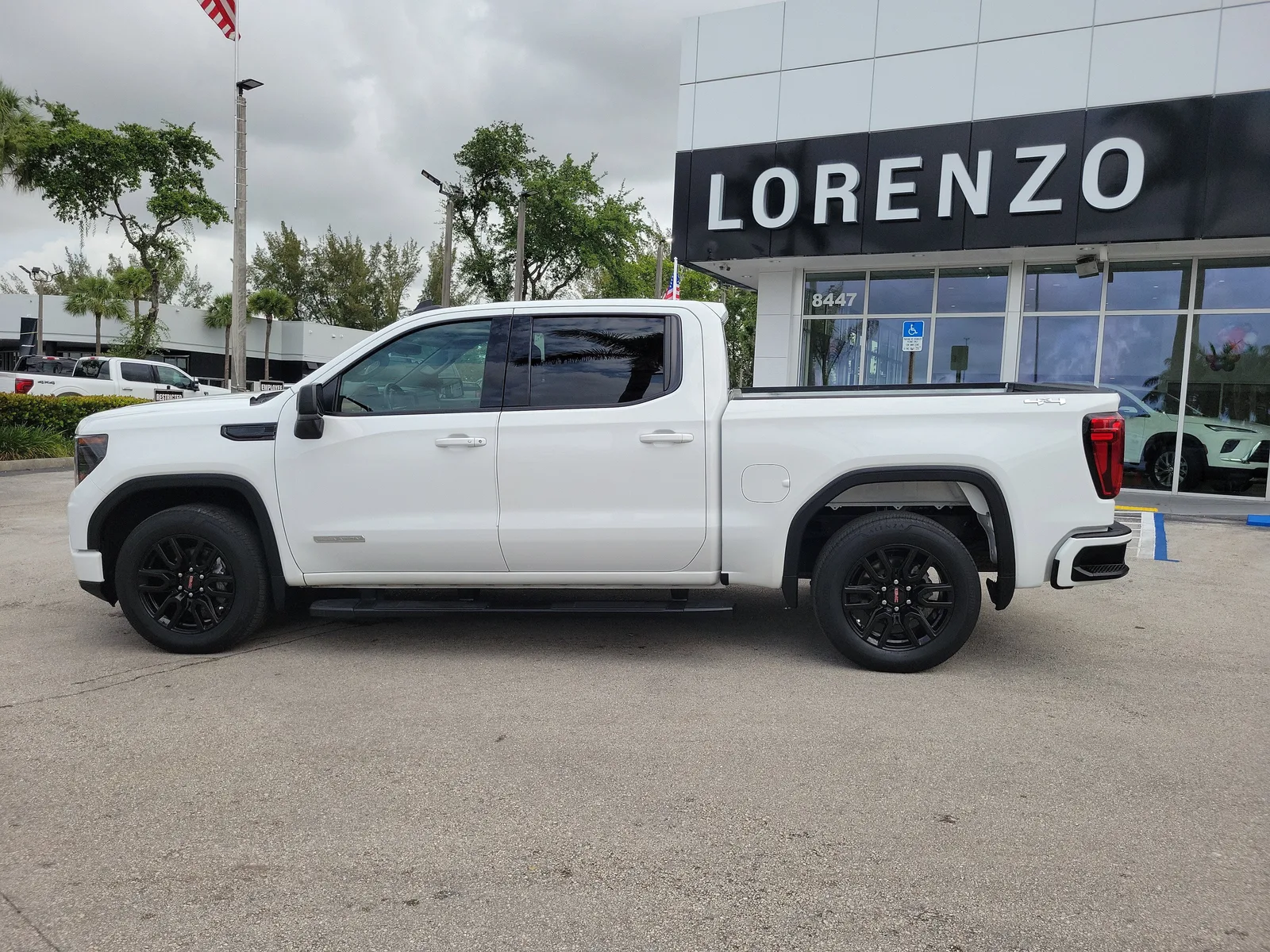 2023 GMC Sierra 1500 Elevation photo 8