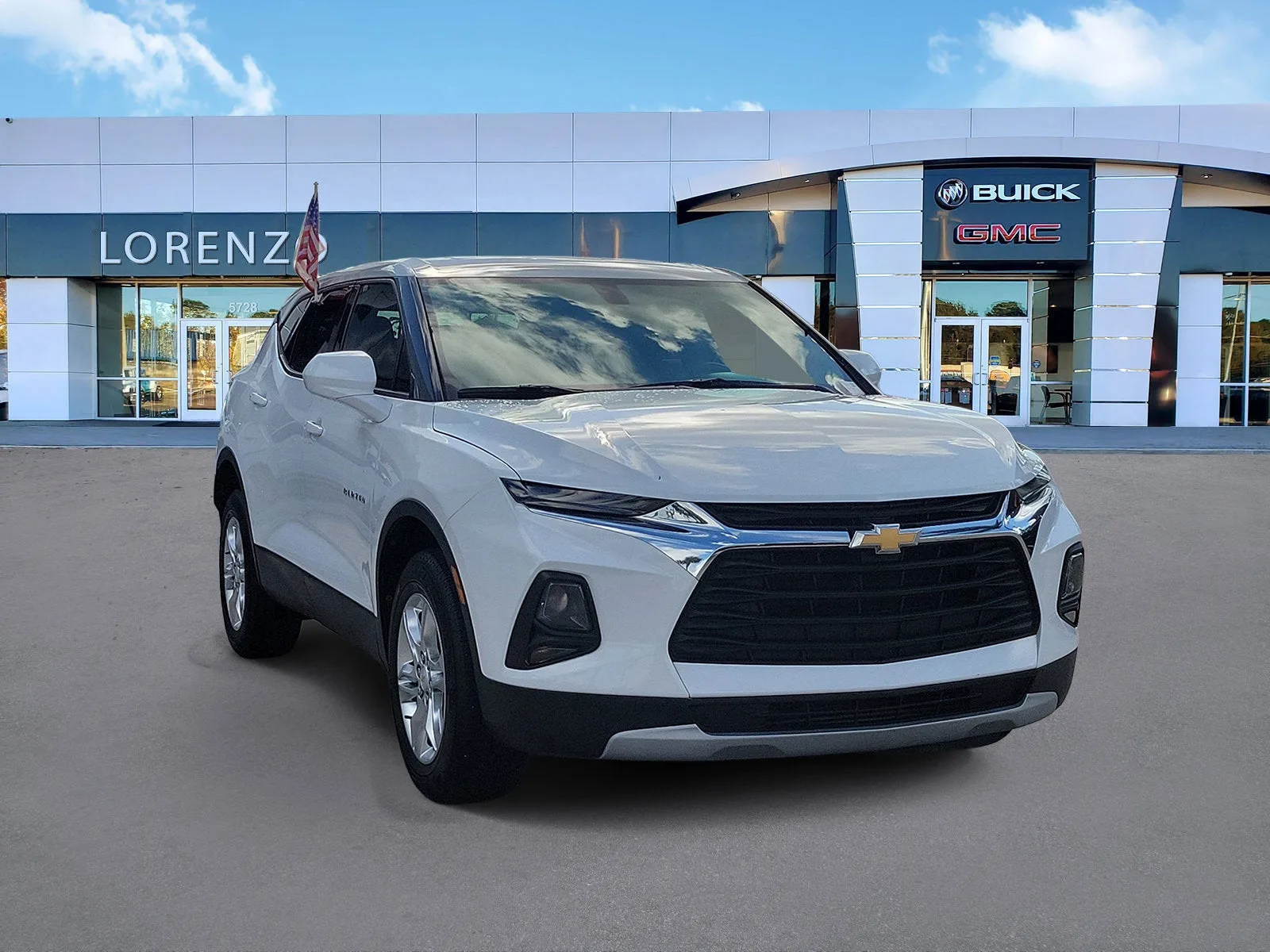 2020 Chevrolet Blazer LT photo 3