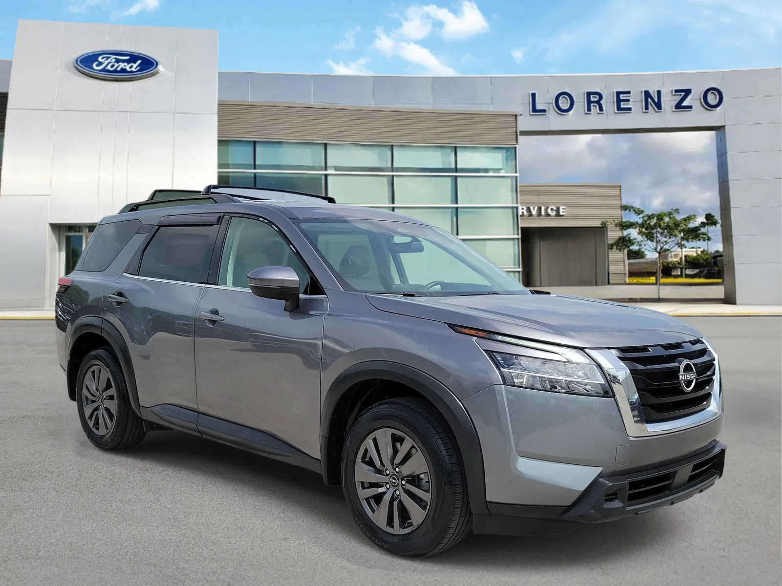 2022 Nissan Pathfinder SV photo 3