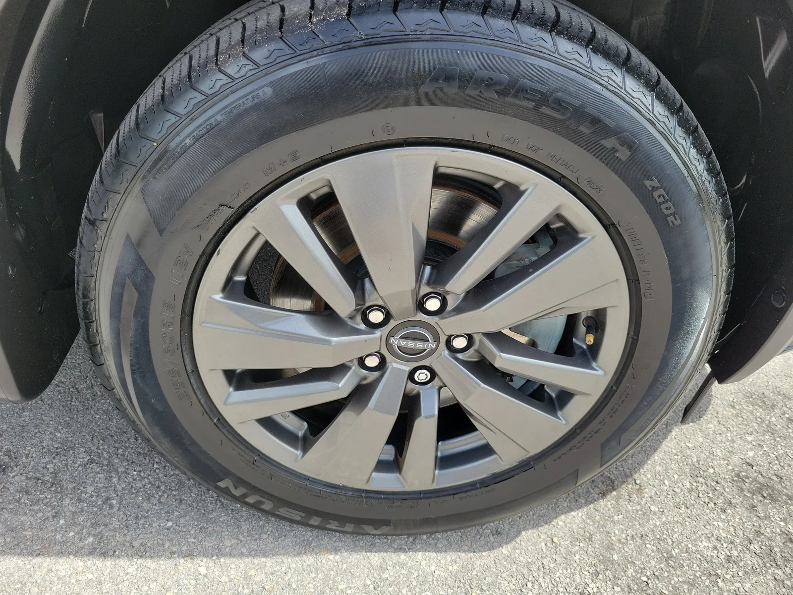 2022 Nissan Pathfinder SV photo 28