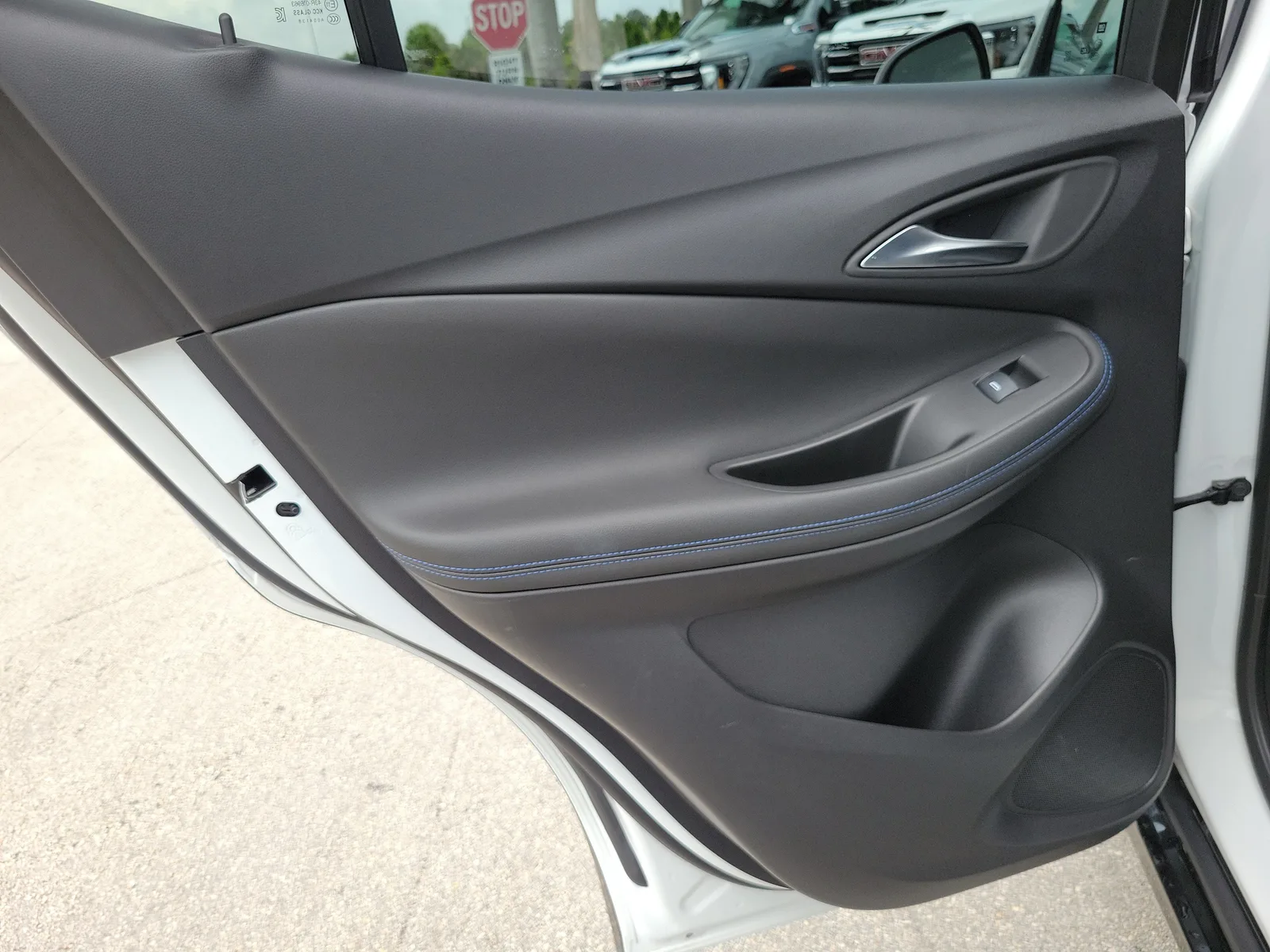 2025 Buick Encore GX Sport Touring photo 26