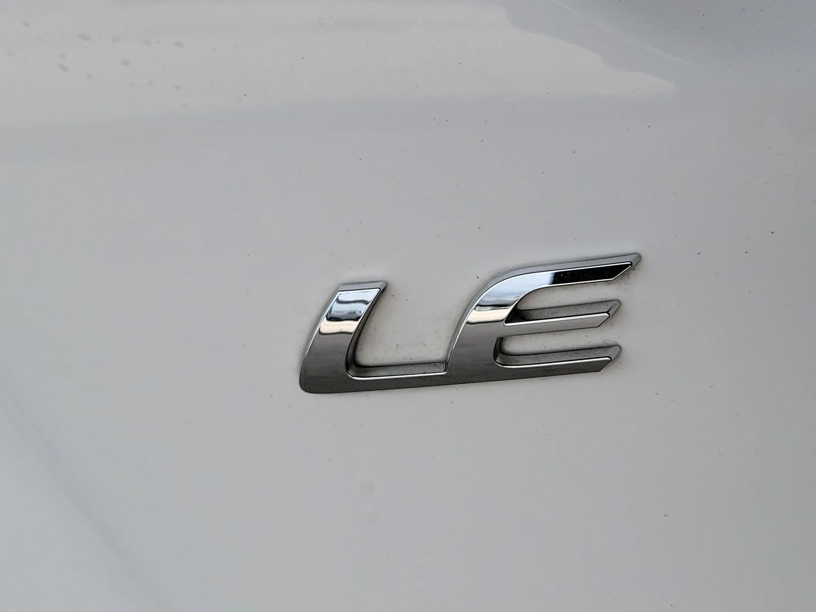 2021 Toyota Corolla LE photo 28