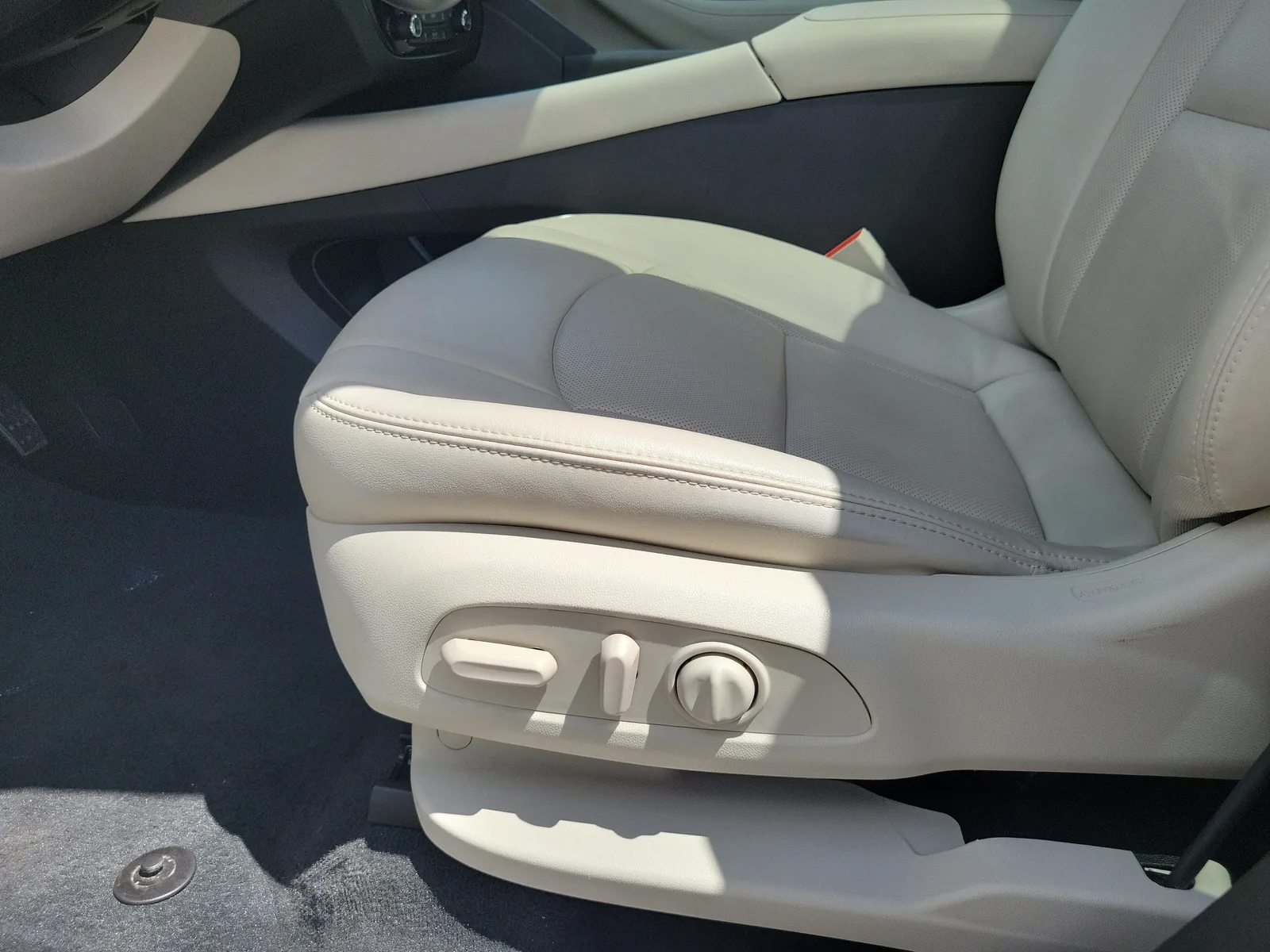 2024 Buick Enclave Essence photo 13