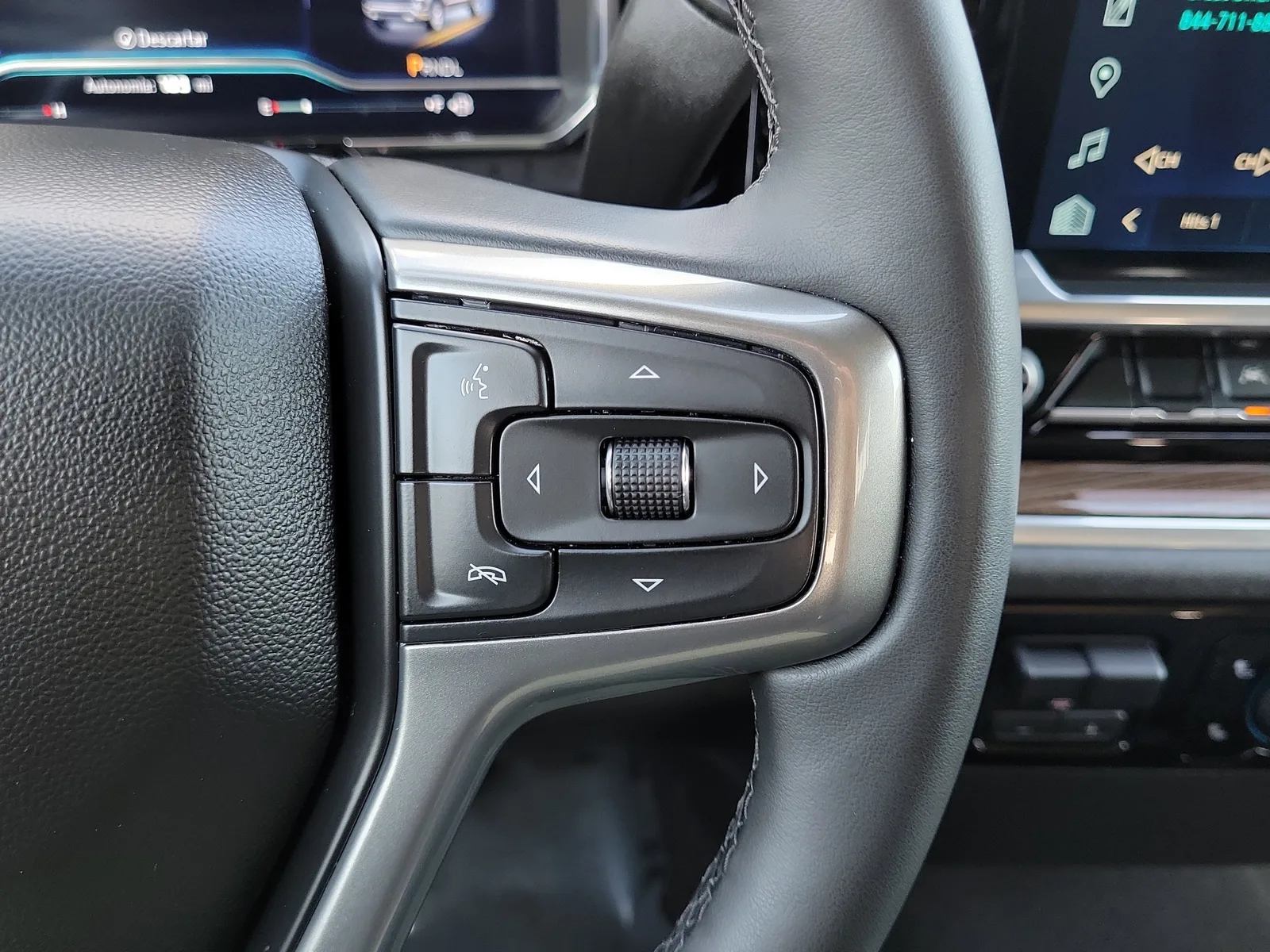 2025 Chevrolet Silverado 1500 LT photo 15