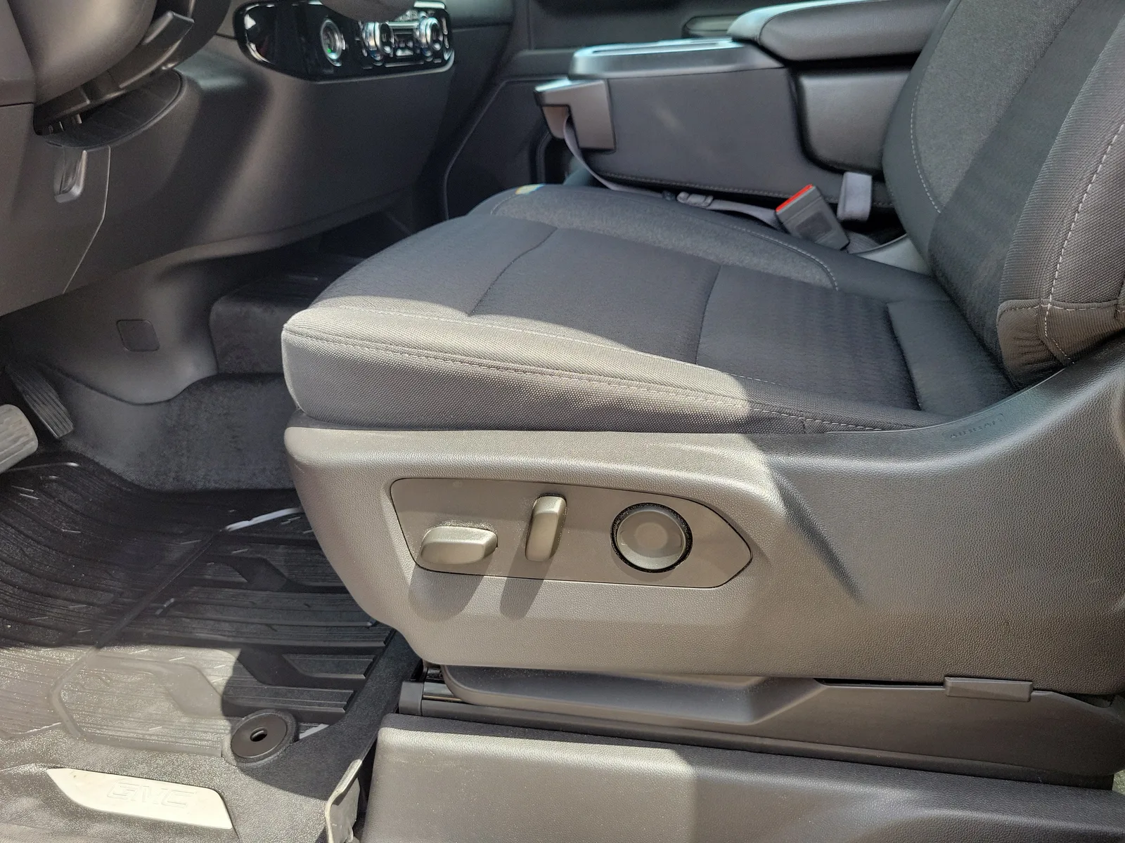 2023 GMC Sierra 1500 Elevation photo 12