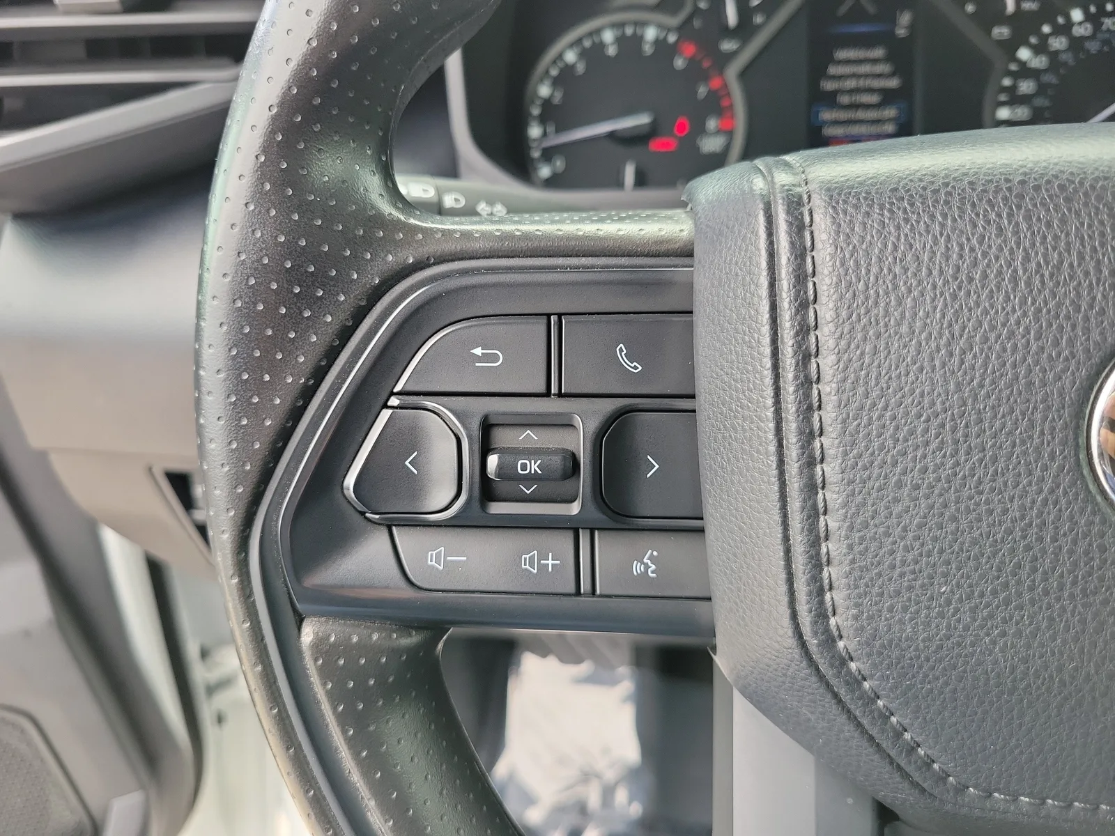 2026 Toyota Tundra 4WD SR 4WD photo 19