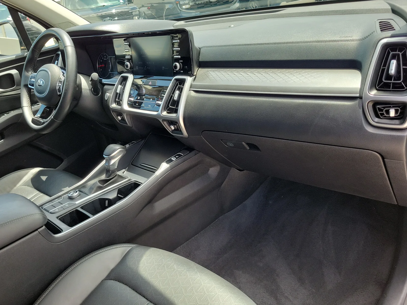 2021 Kia Sorento S photo 13