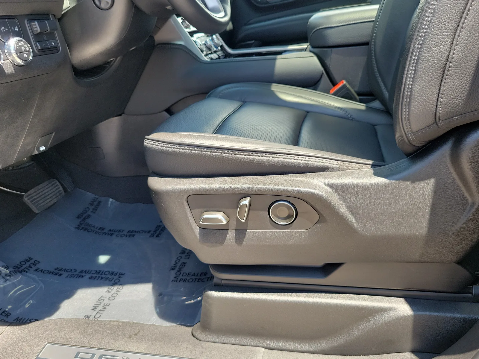 2024 GMC Yukon XL Denali photo 14