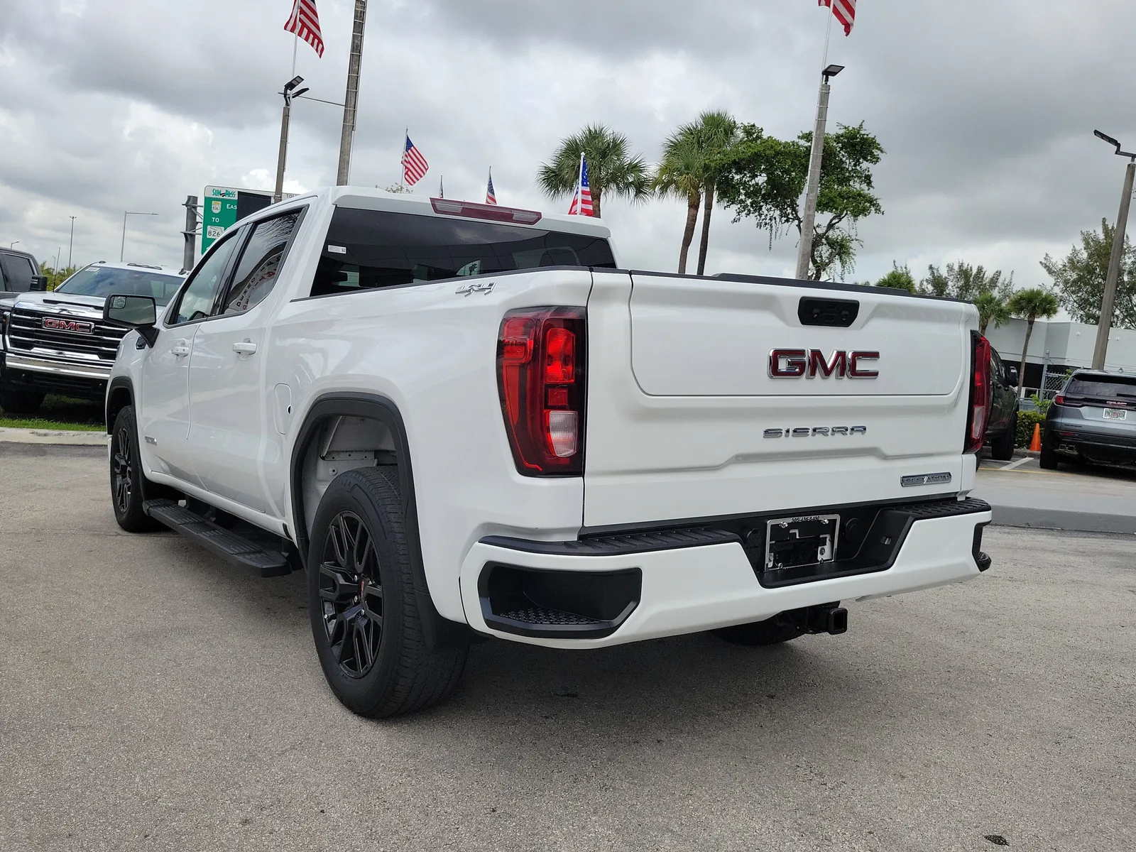 2023 GMC Sierra 1500 Elevation photo 7