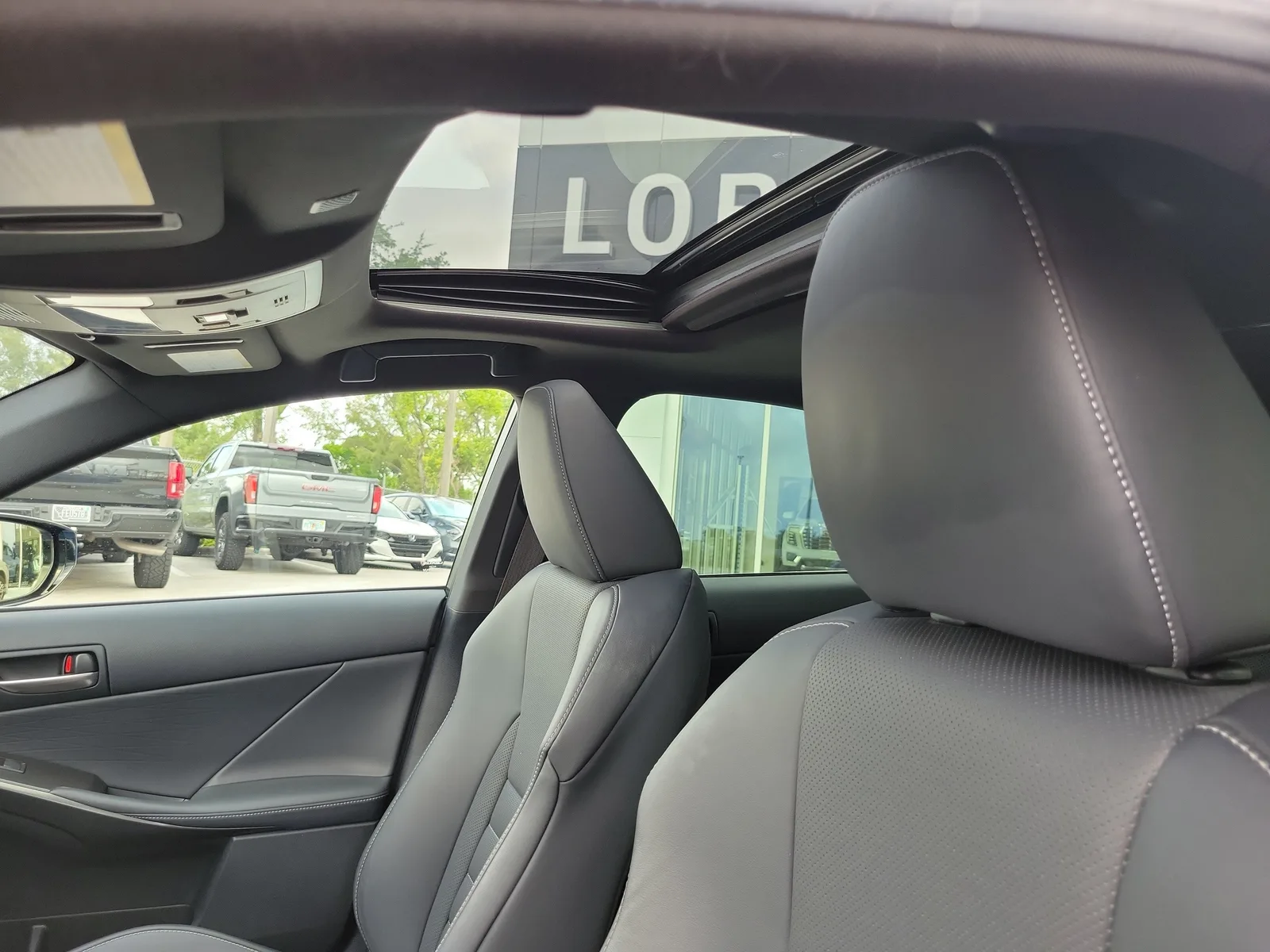 2023 Lexus IS IS 350 F SPORT photo 12