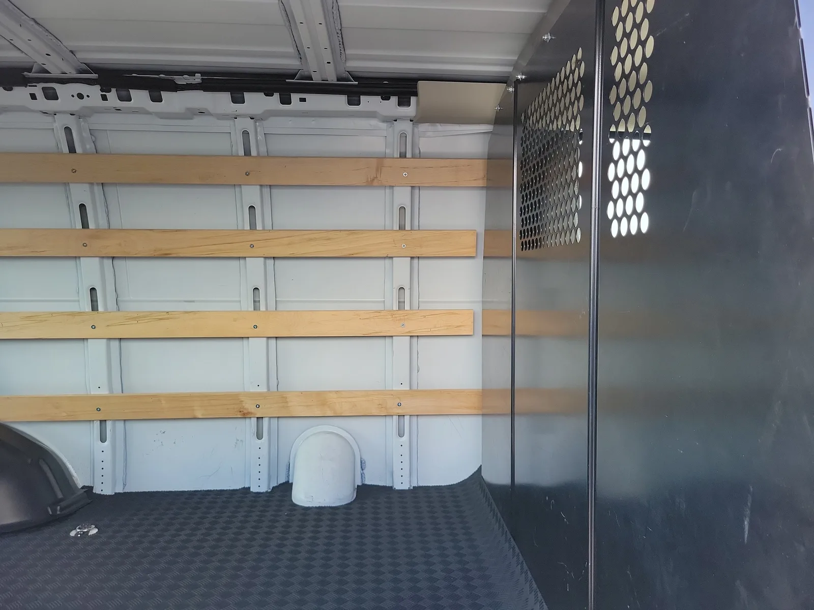 2024 GMC Savana Cargo Van Work Van photo 14