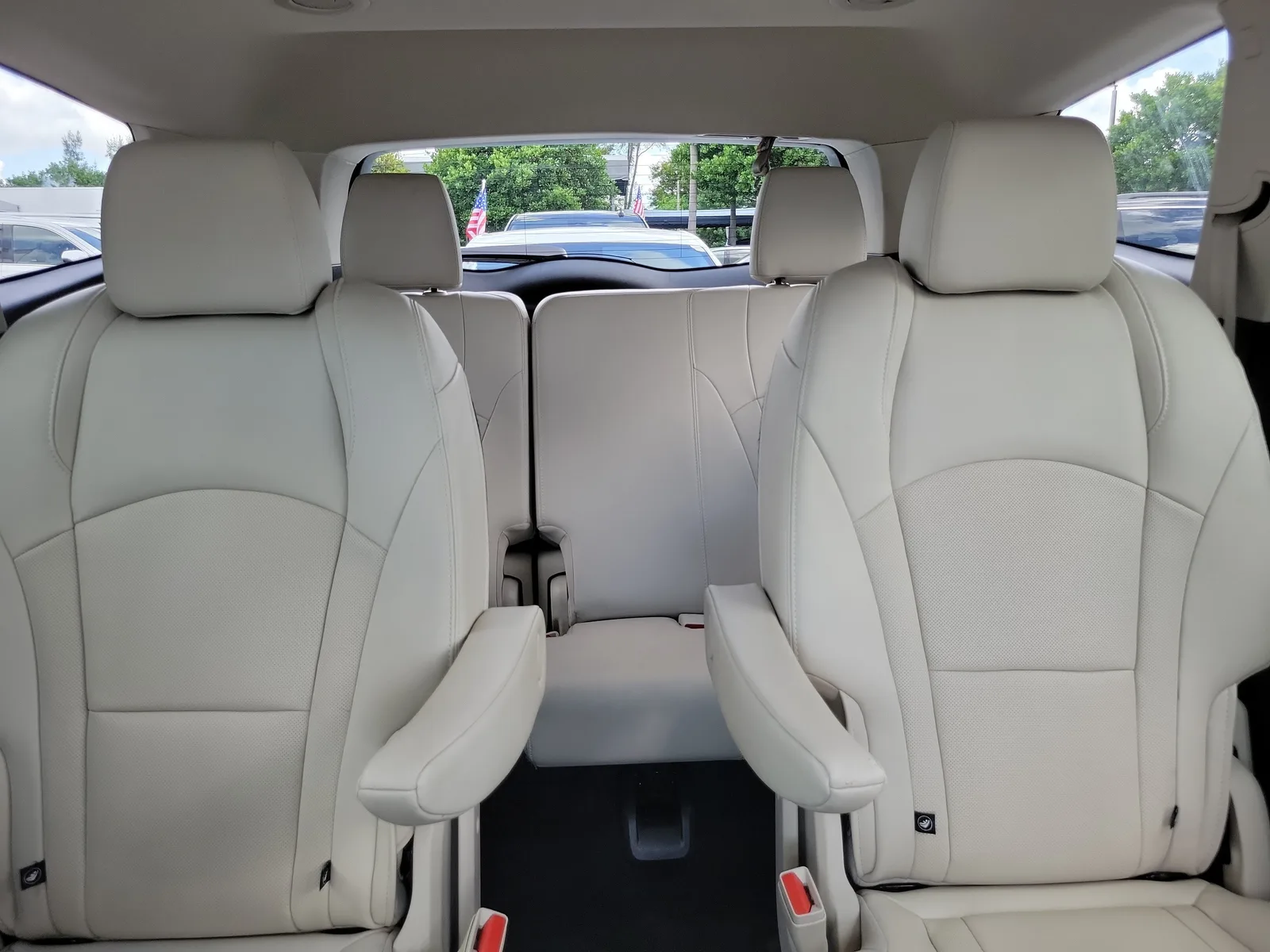 2024 Buick Enclave Essence photo 16