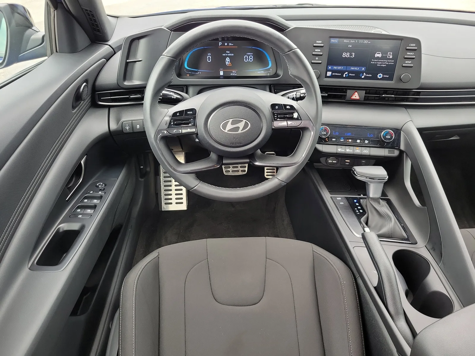 2025 Hyundai Elantra SEL Sport photo 15