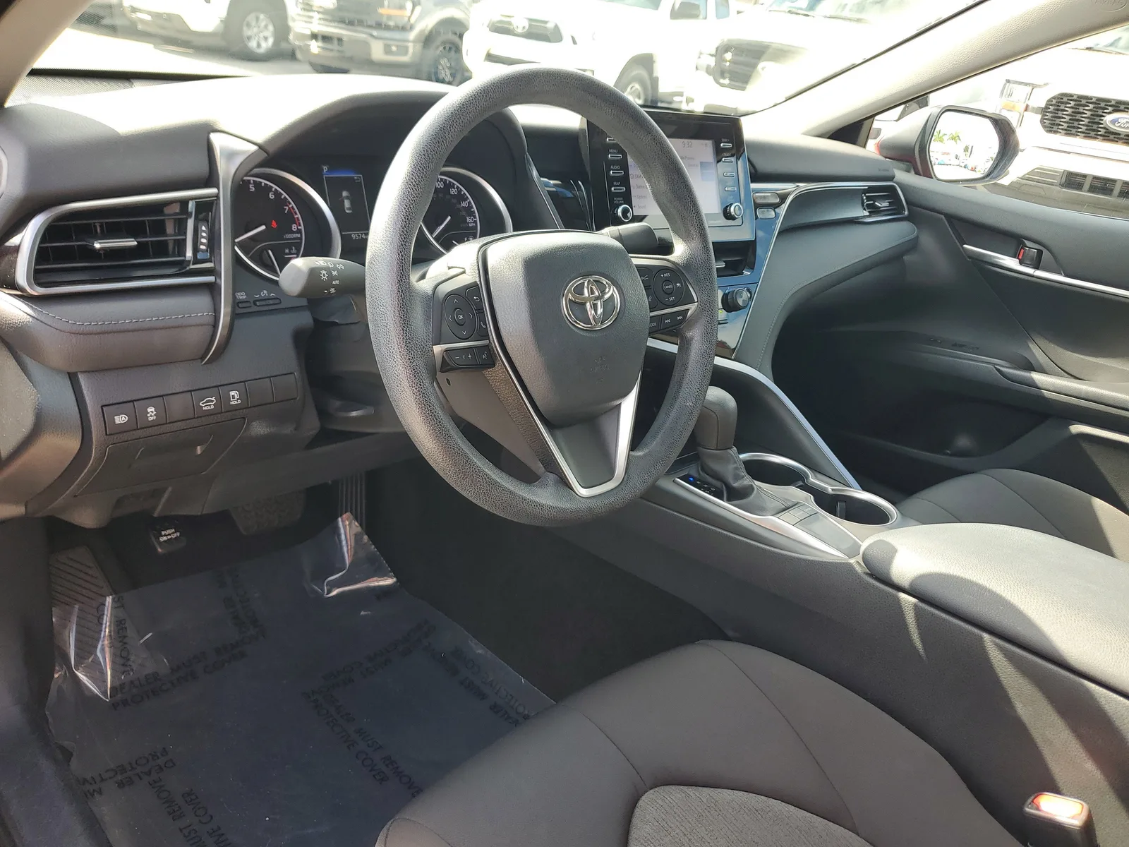 2023 Toyota Camry LE photo 9