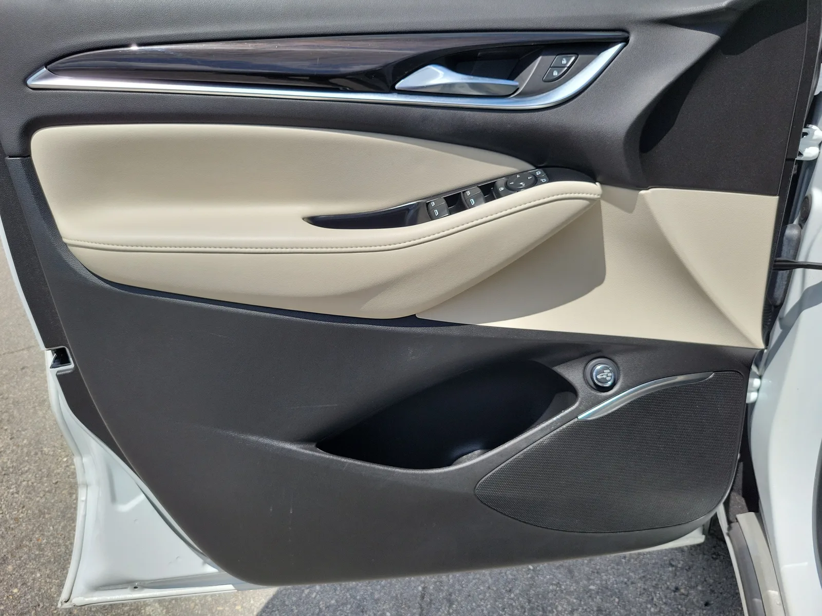 2024 Buick Enclave Essence photo 25