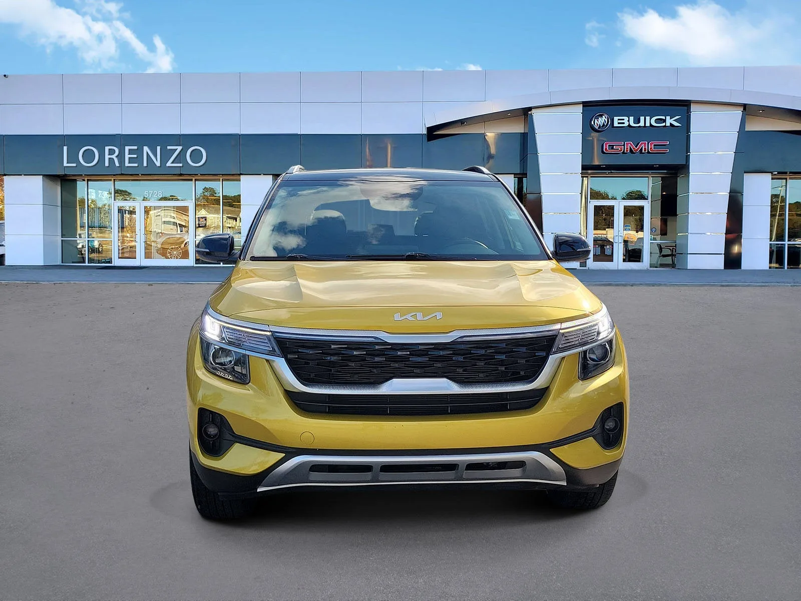 2023 Kia Seltos S photo 2