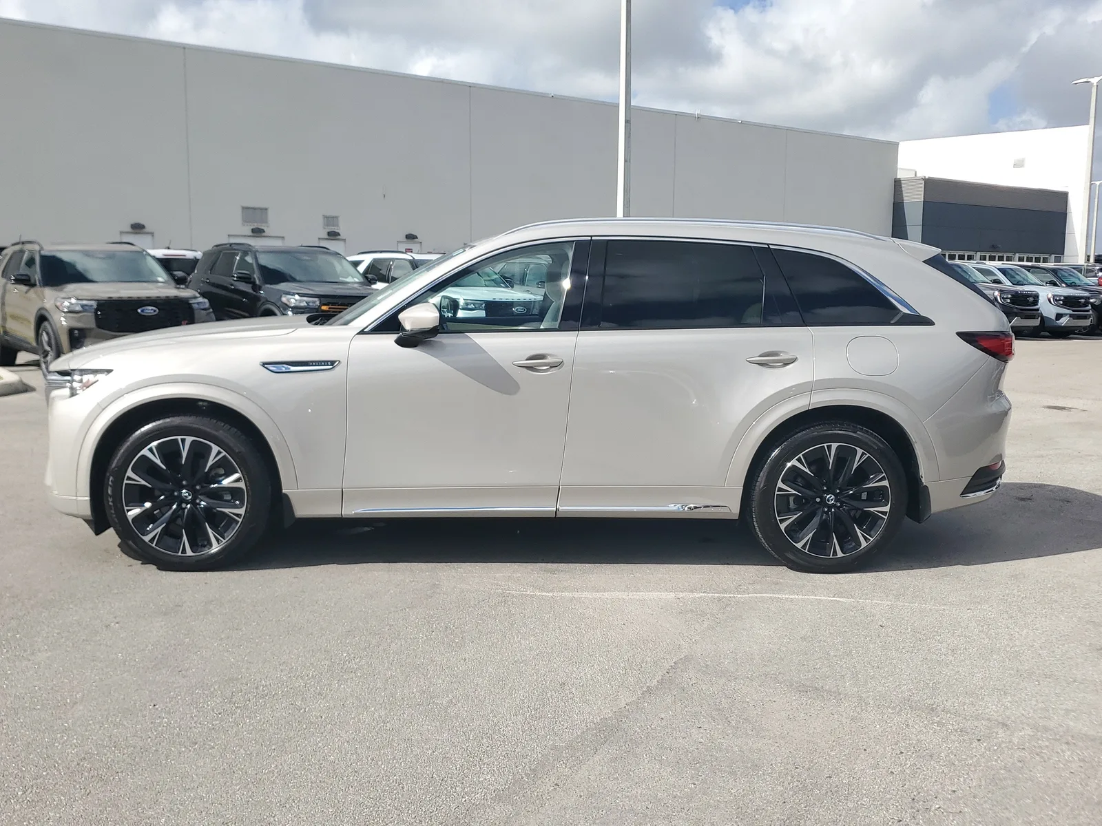 2025 Mazda CX-90 S Premium Plus Package 4WD photo 8