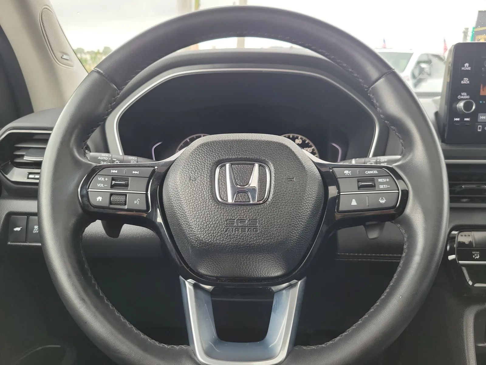 2024 Honda Pilot Touring photo 18
