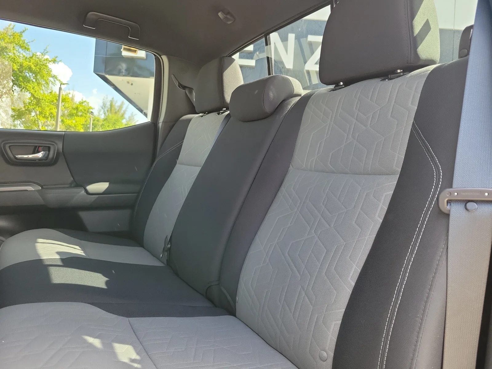 2023 Toyota Tacoma 4WD SR photo 26