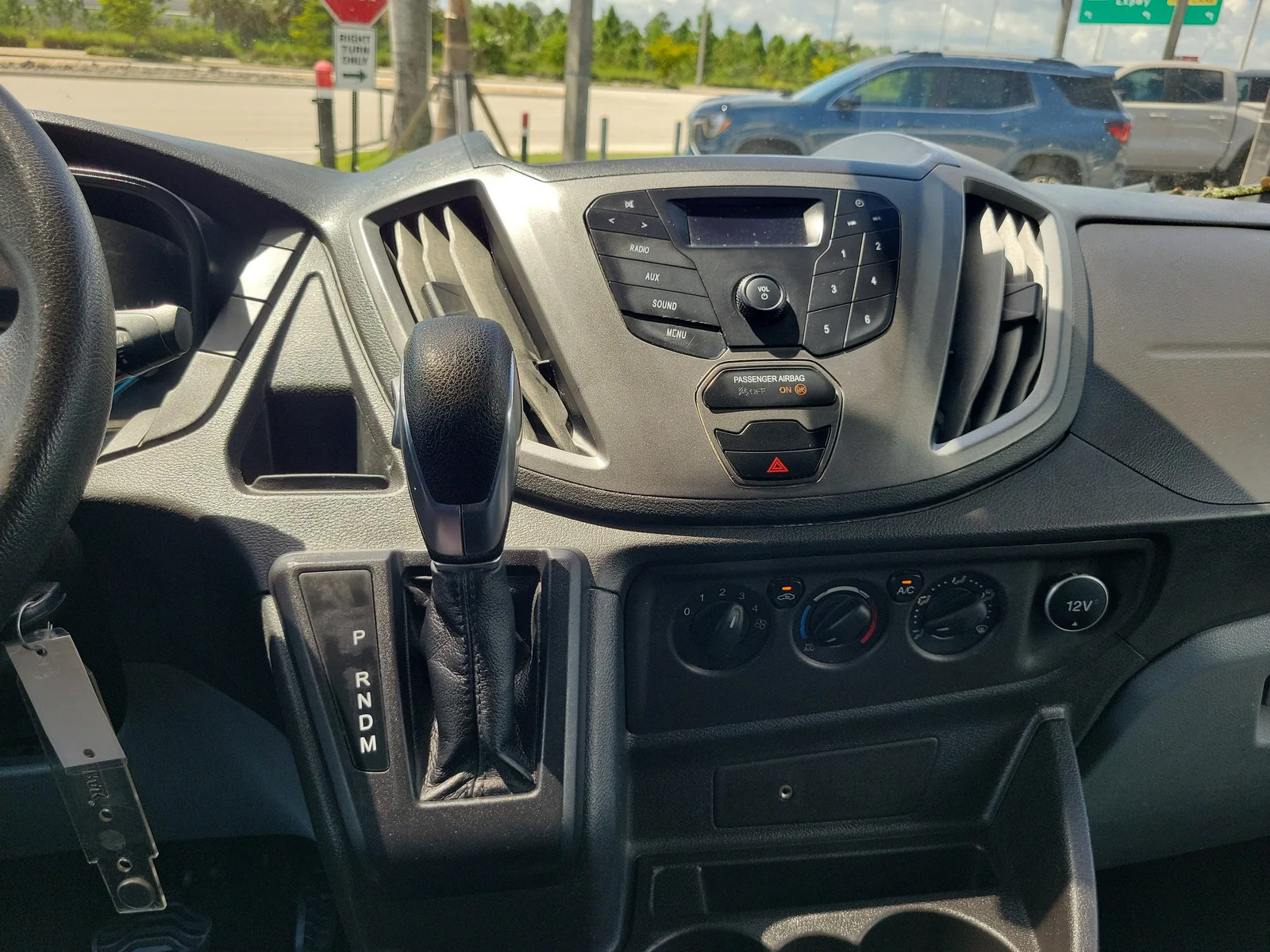 2018 Ford Transit Van T250 photo 16