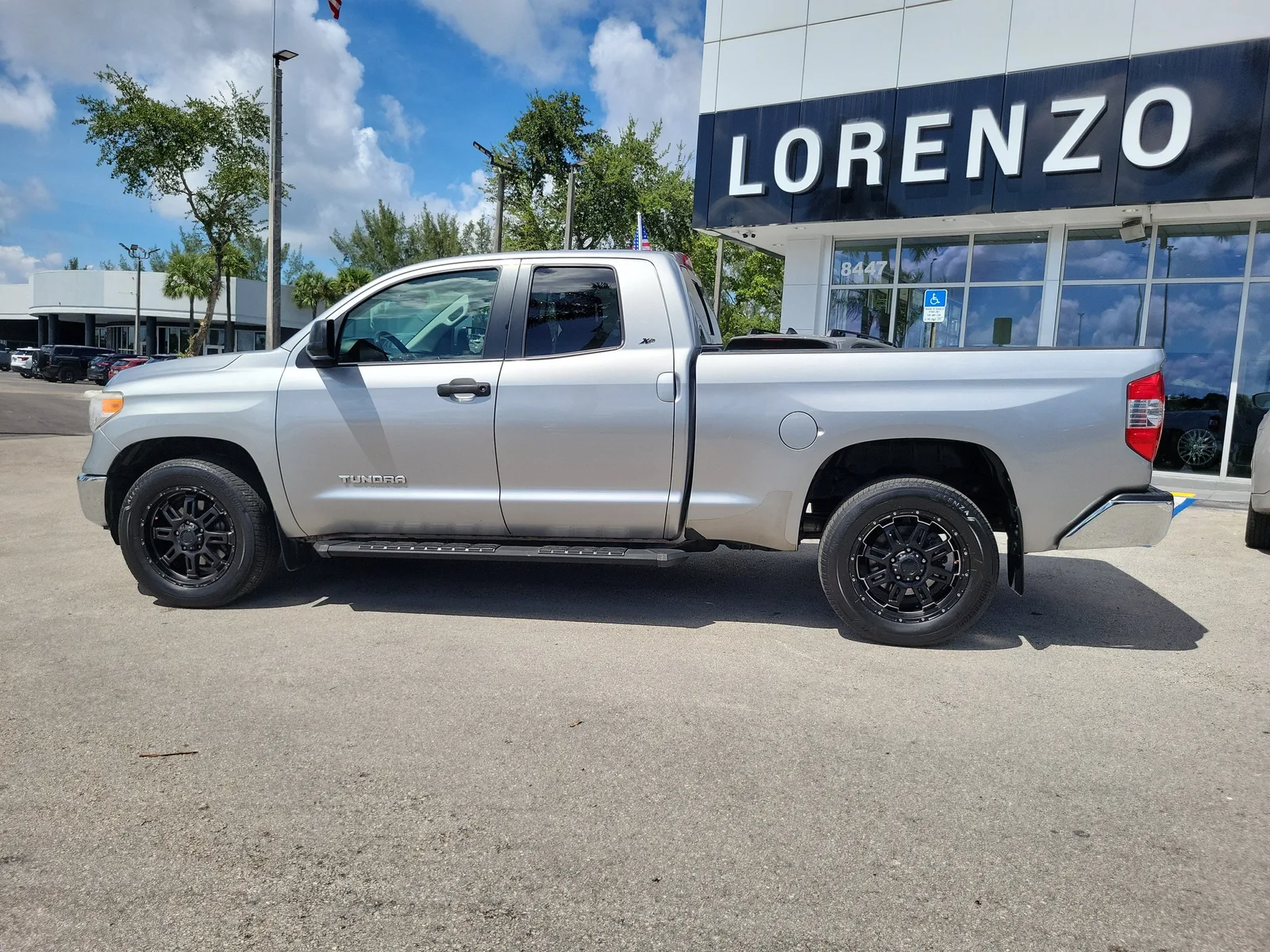 2017 Toyota Tundra 2WD SR photo 8